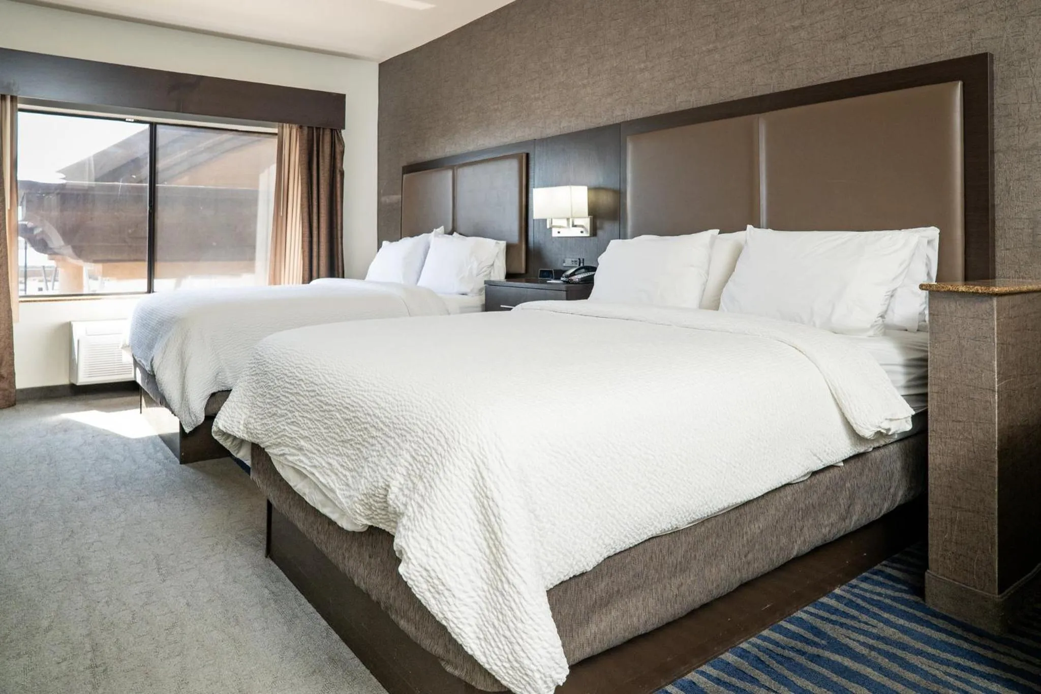 Photo of the whole room in Holiday Inn Express Hotel & Suites Barstow by IHG