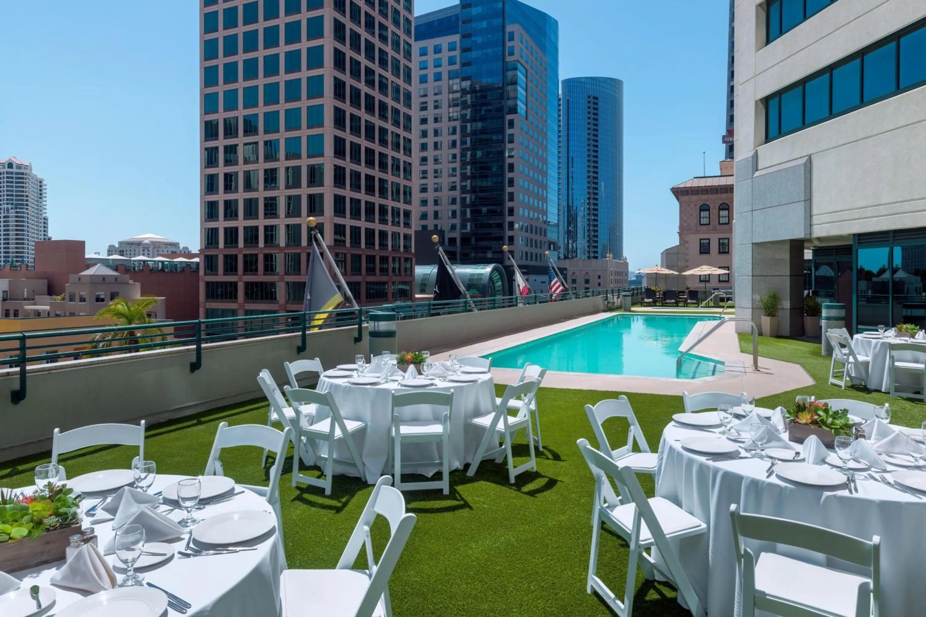 Swimming pool in The Westin San Diego Bayview