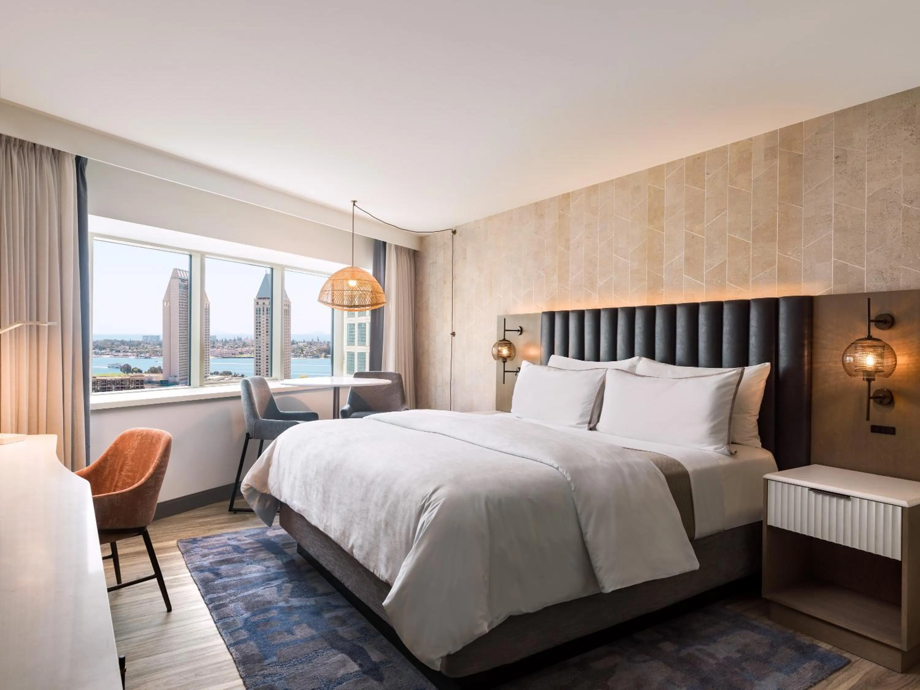 Bedroom, Bed in The Westin San Diego Bayview