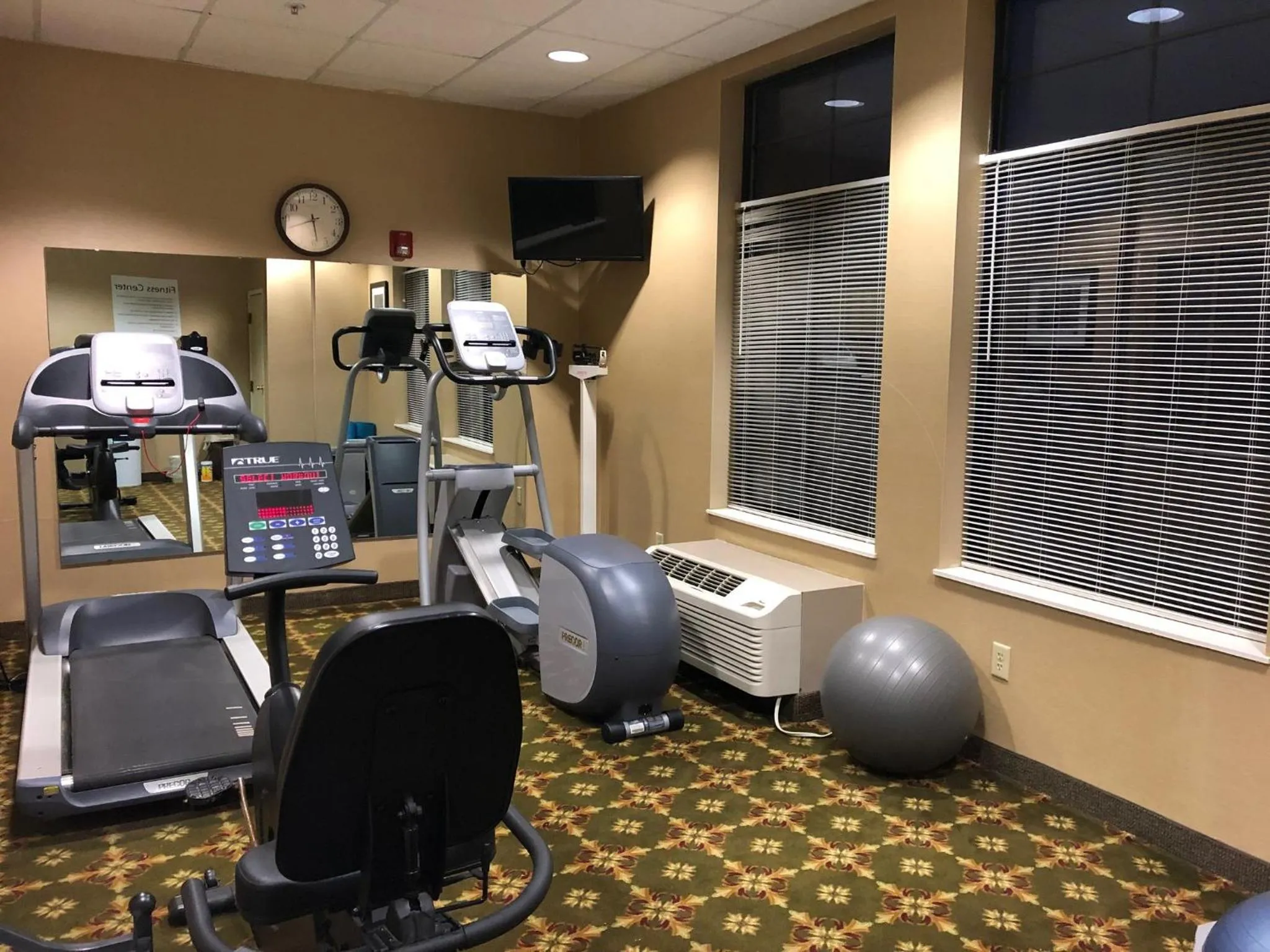 Fitness centre/facilities in Holiday Inn Express Hocking Hills-Logan by IHG