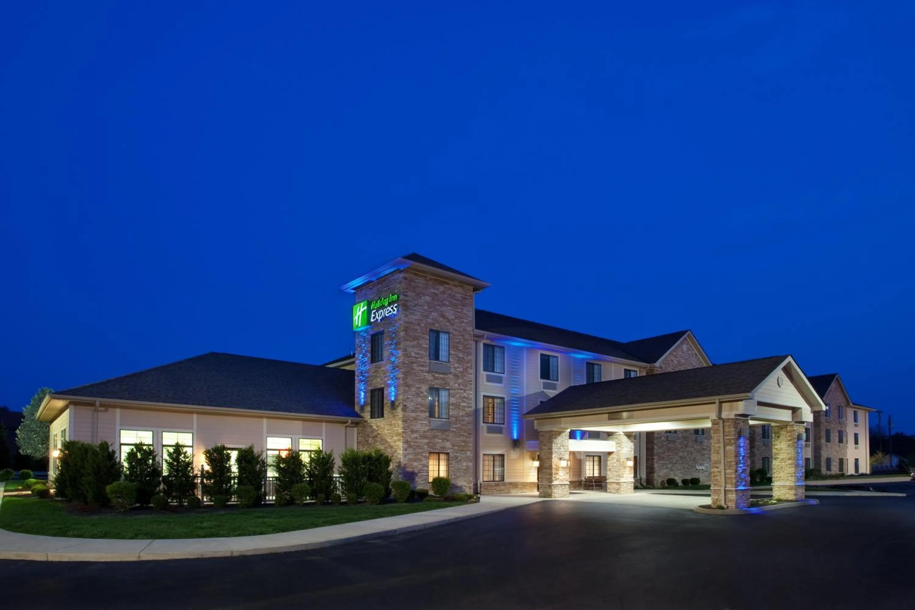 Property building in Holiday Inn Express Hocking Hills-Logan by IHG