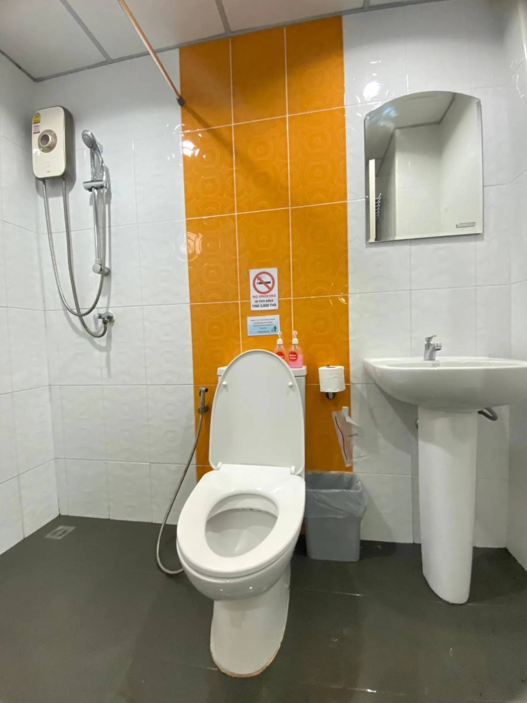 Shower in Chinda Boutique Hotel