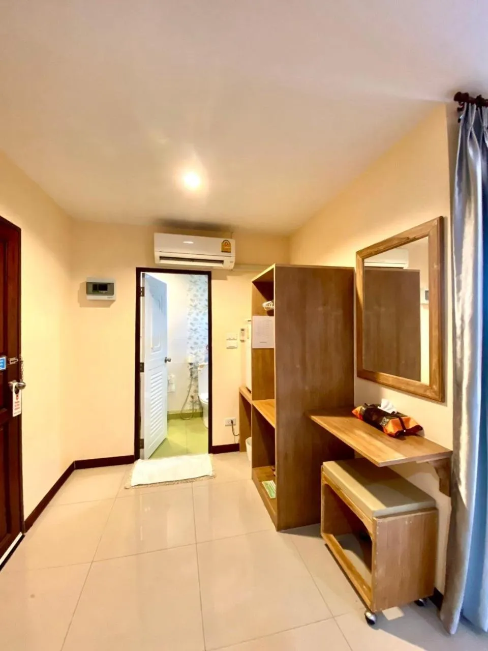 hair dresser in Chinda Boutique Hotel