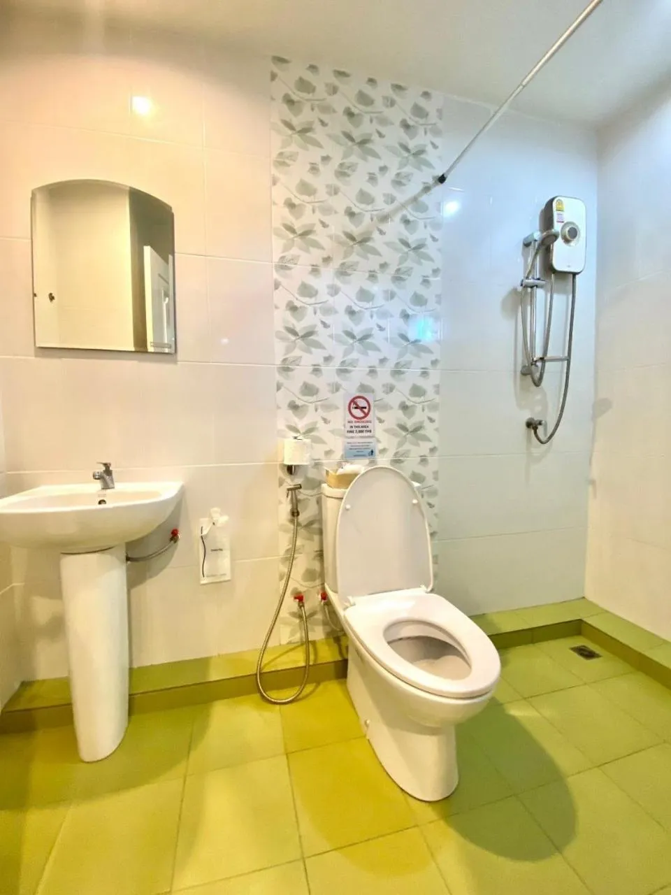 Shower in Chinda Boutique Hotel