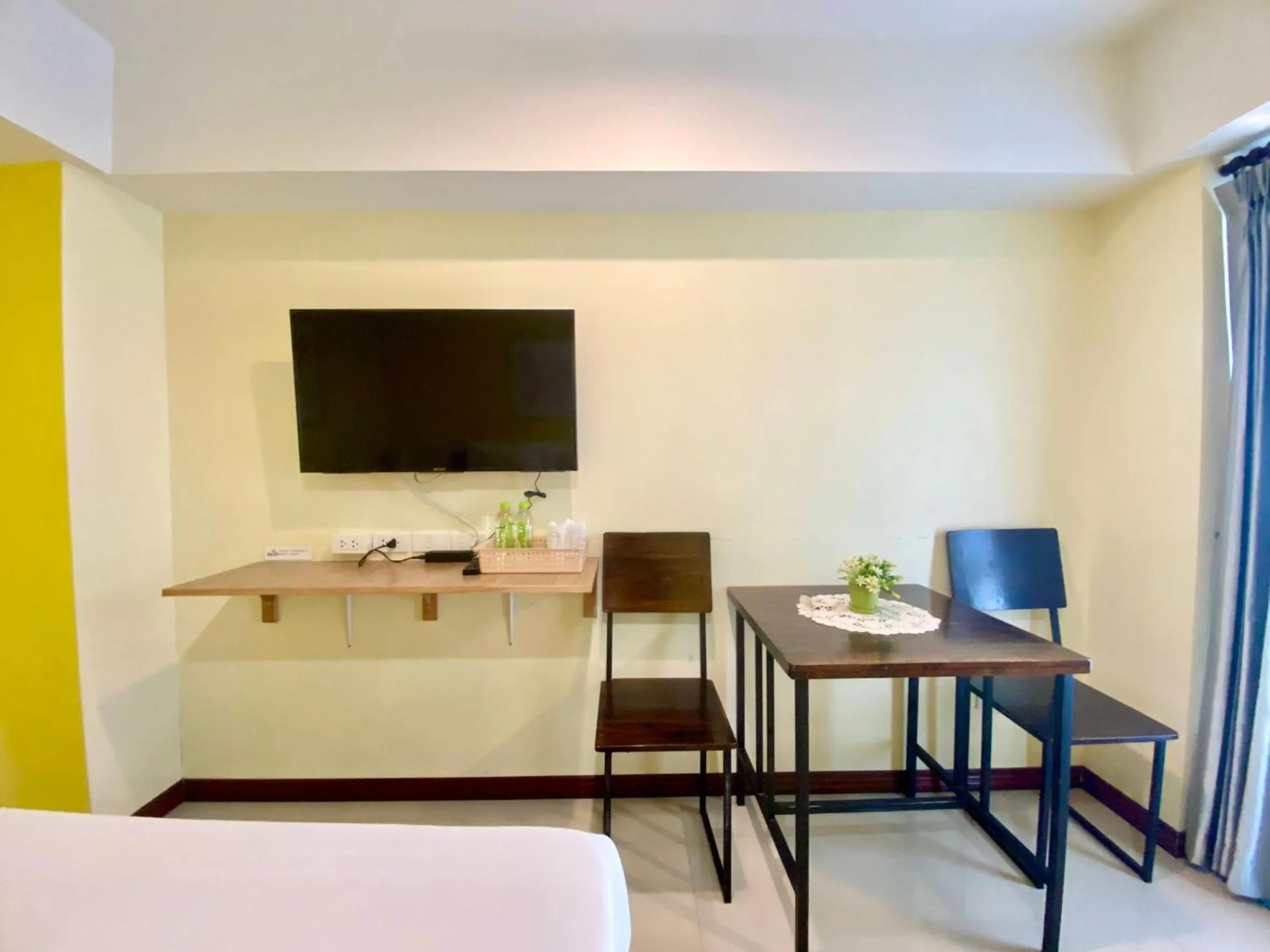 TV and multimedia, Bed in Chinda Boutique Hotel