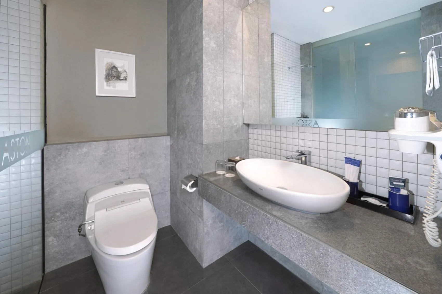 Bathroom in Aston Inn Mataram