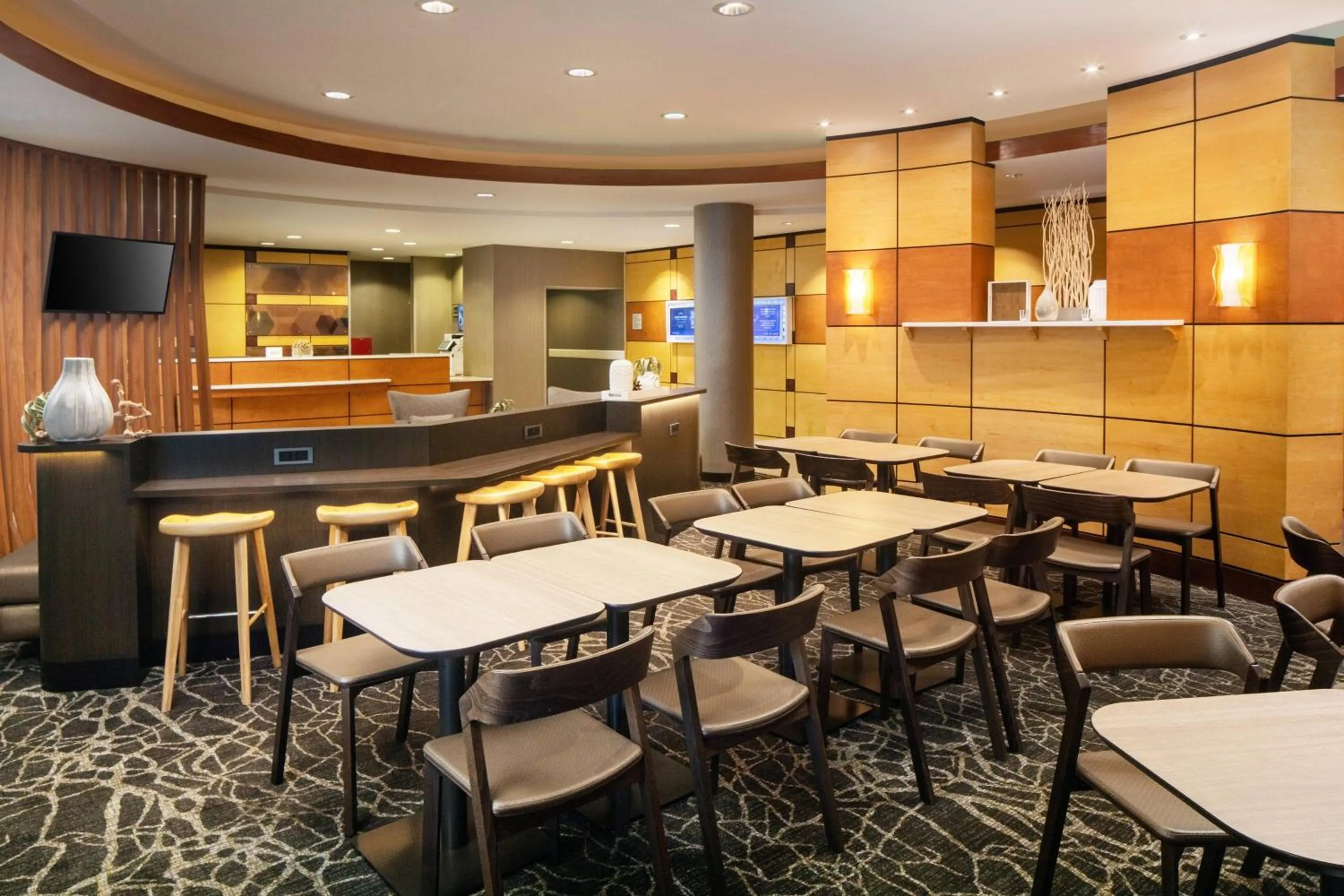 Lobby or reception in SpringHill Suites by Marriott Savannah I-95 South