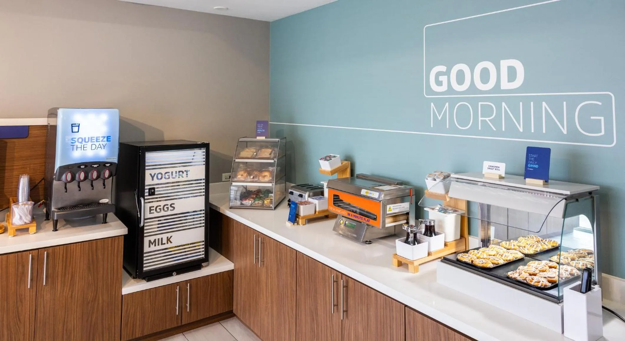 Breakfast in Holiday Inn Express Hotel & Suites Wichita Airport by IHG