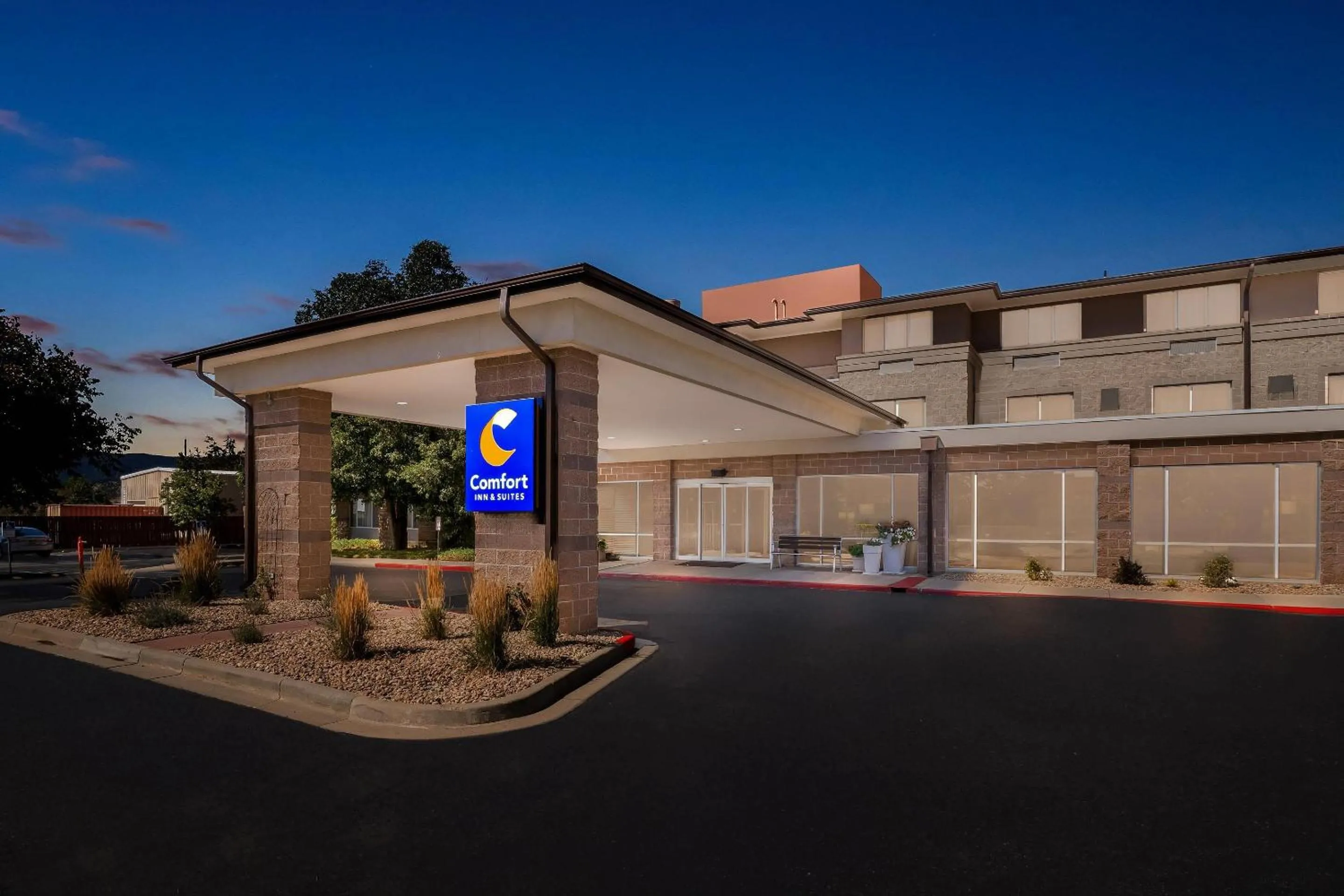 Property building in Comfort Inn & Suites Boulder