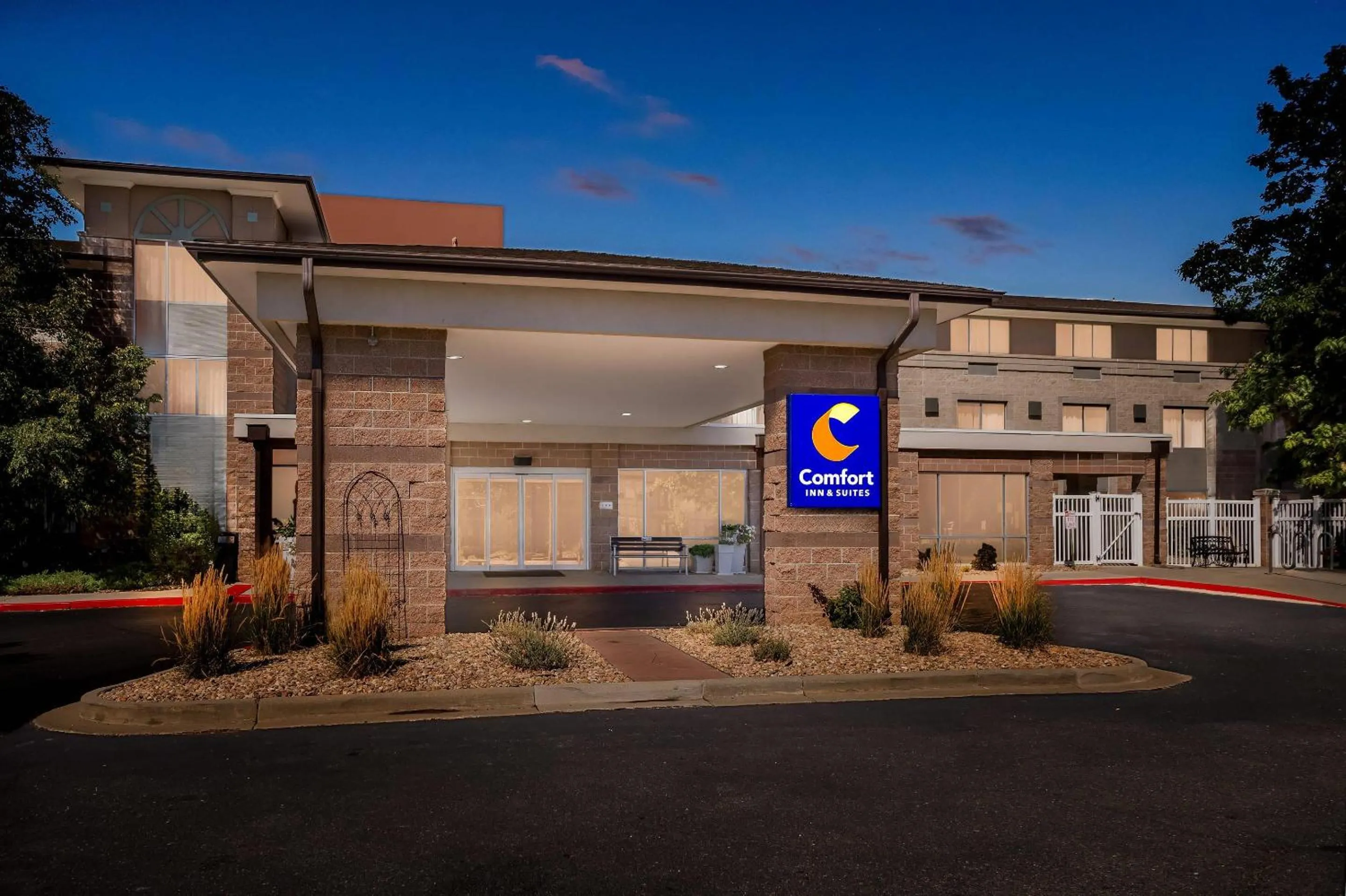 Property building in Comfort Inn & Suites Boulder