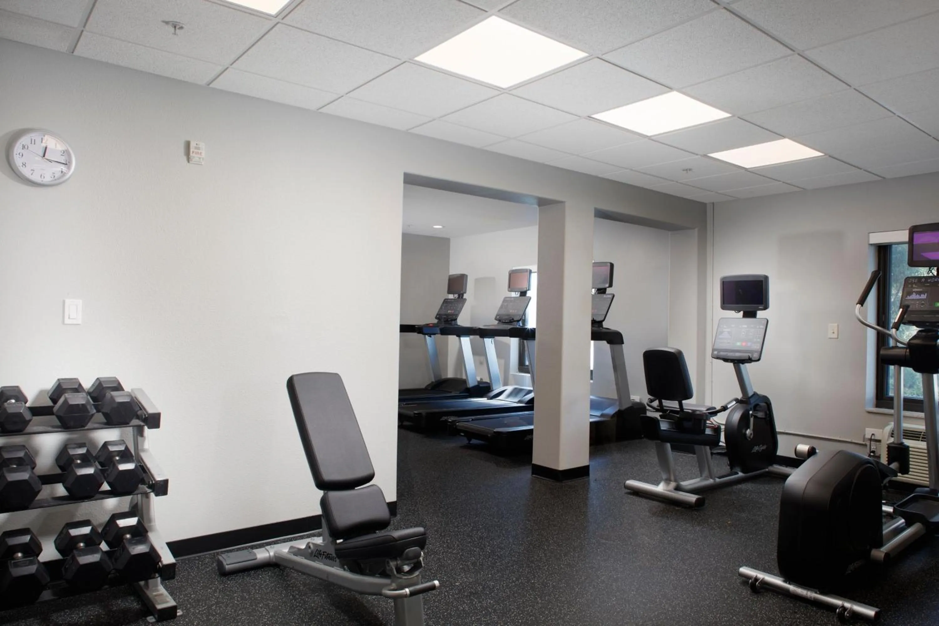 Fitness centre/facilities in TownePlace Suites by Marriott Savannah Airport