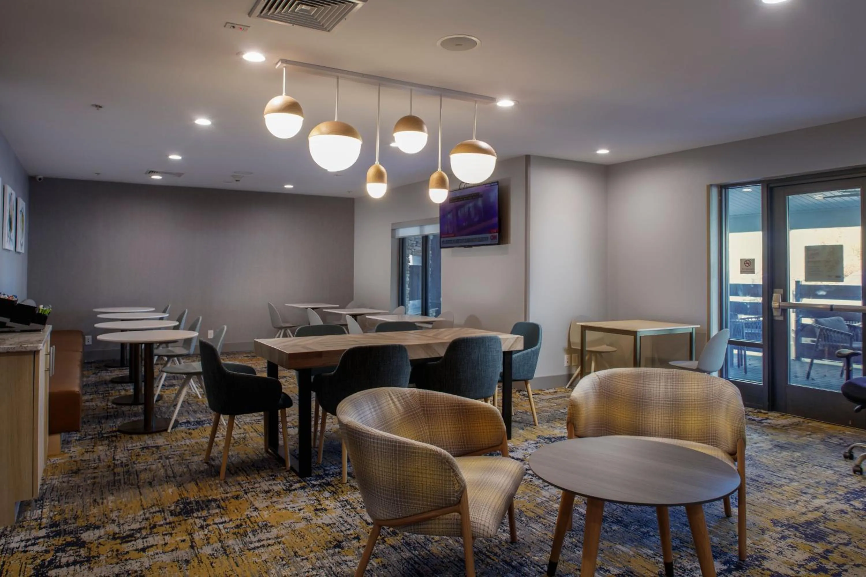 Breakfast in TownePlace Suites by Marriott Savannah Airport