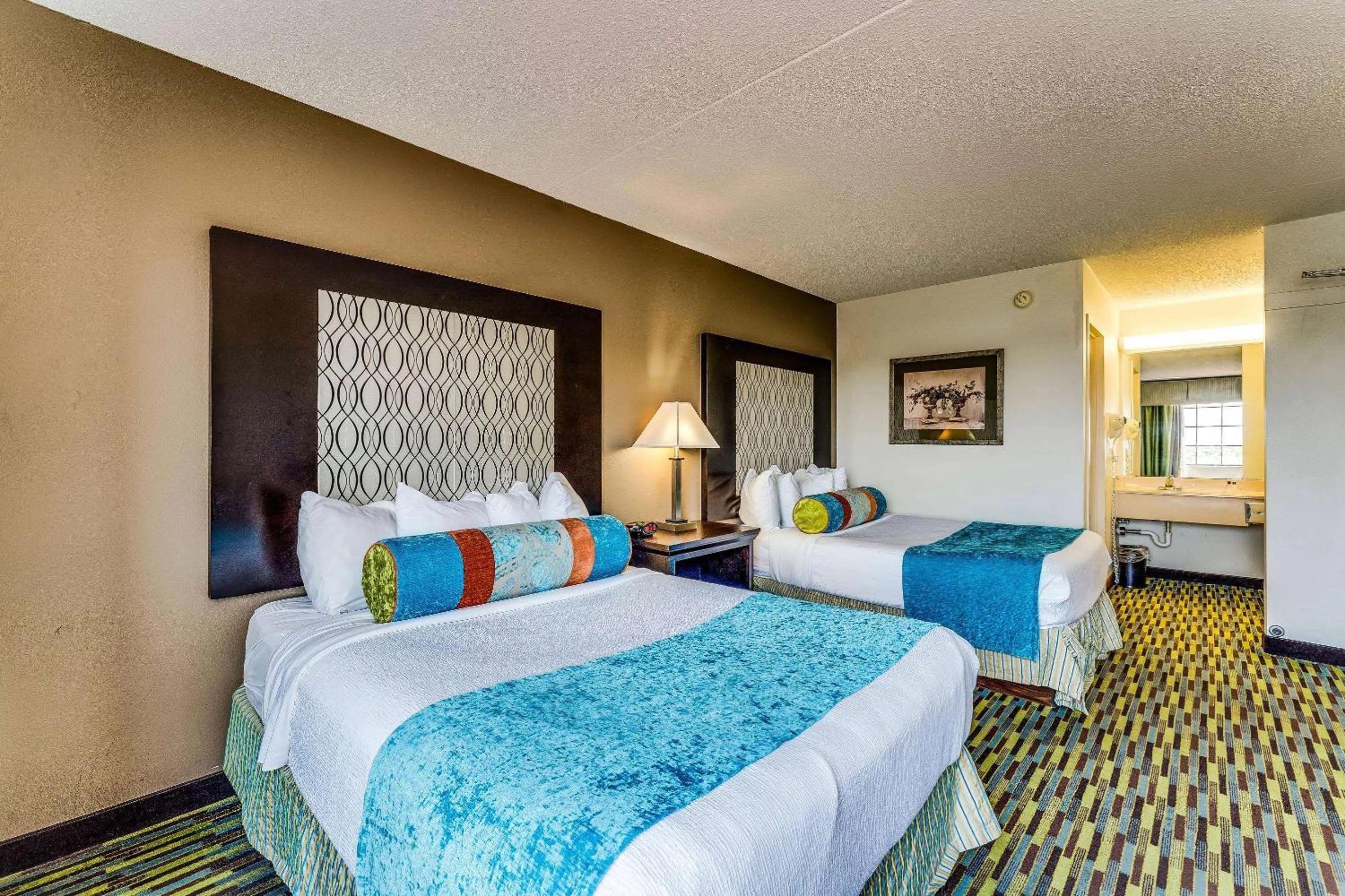Photo of the whole room, Bed in Wyndham Garden Wichita Downtown