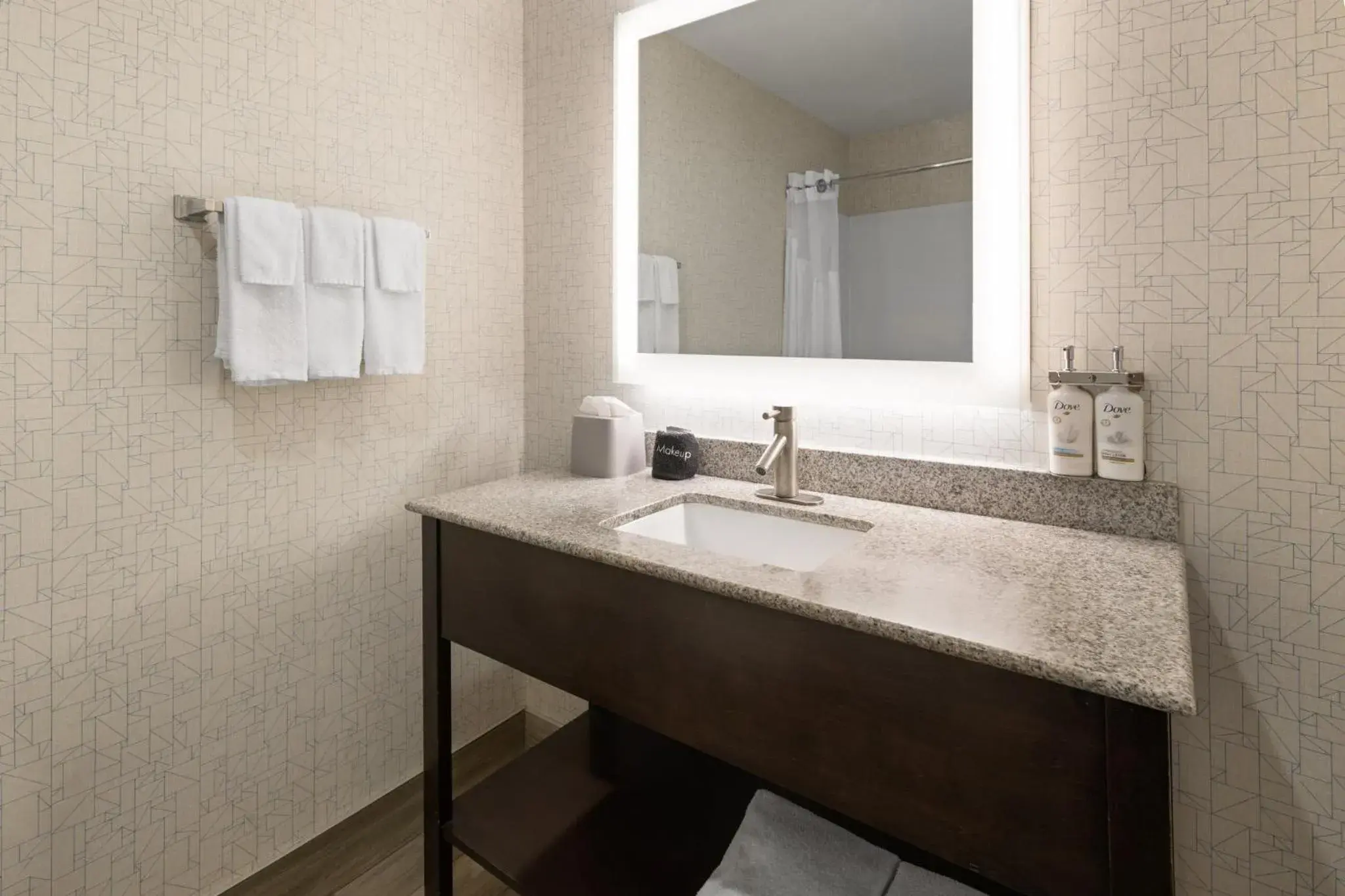 Standard Room in Holiday Inn Express Hotel & Suites Hamburg by IHG Standard Room in Holiday Inn Express Hotel & Suites Hamburg by IHG