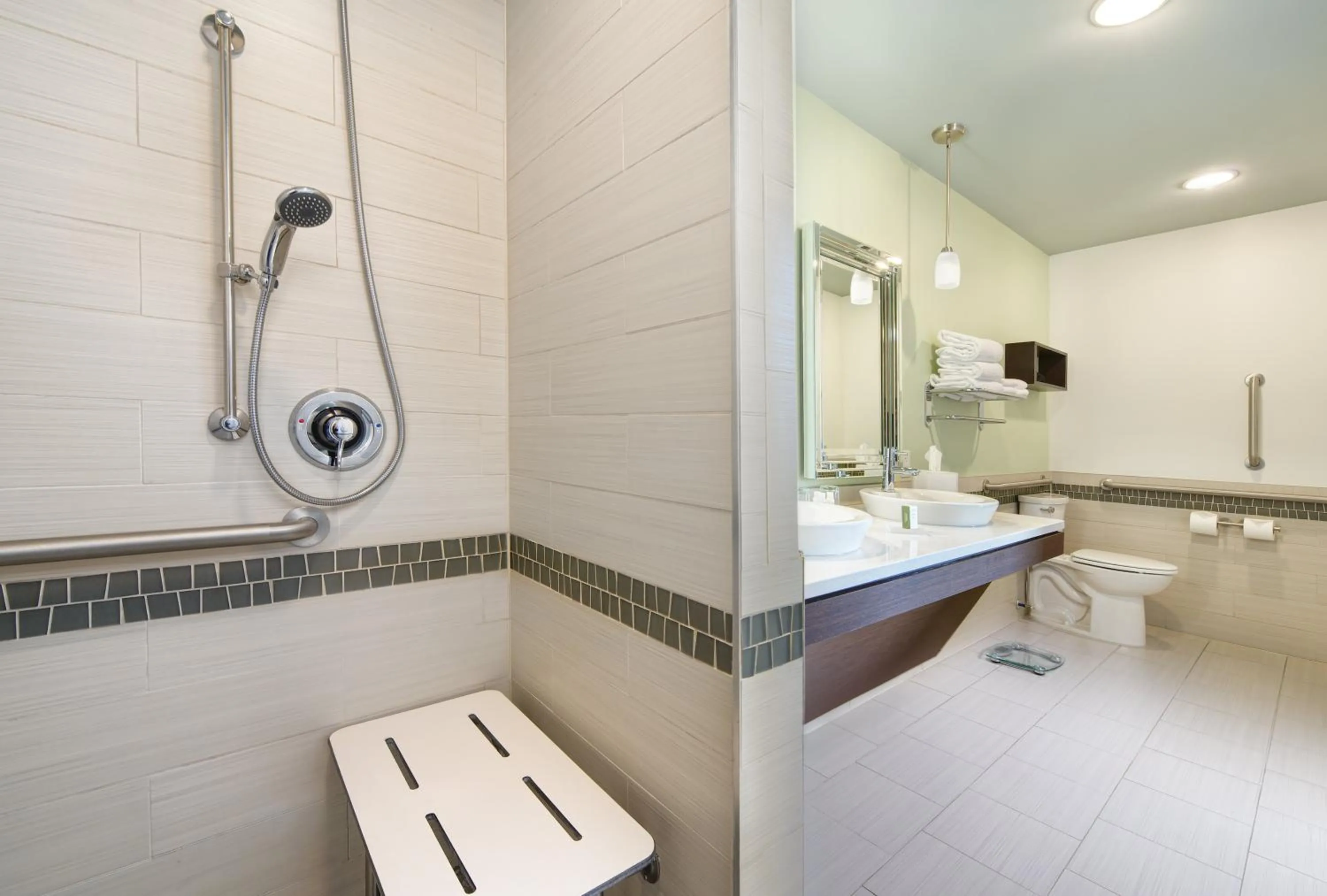 Accessible 1 King Penthouse Studio with Roll In Shower in Hotel Indigo Asheville Downtown by IHG