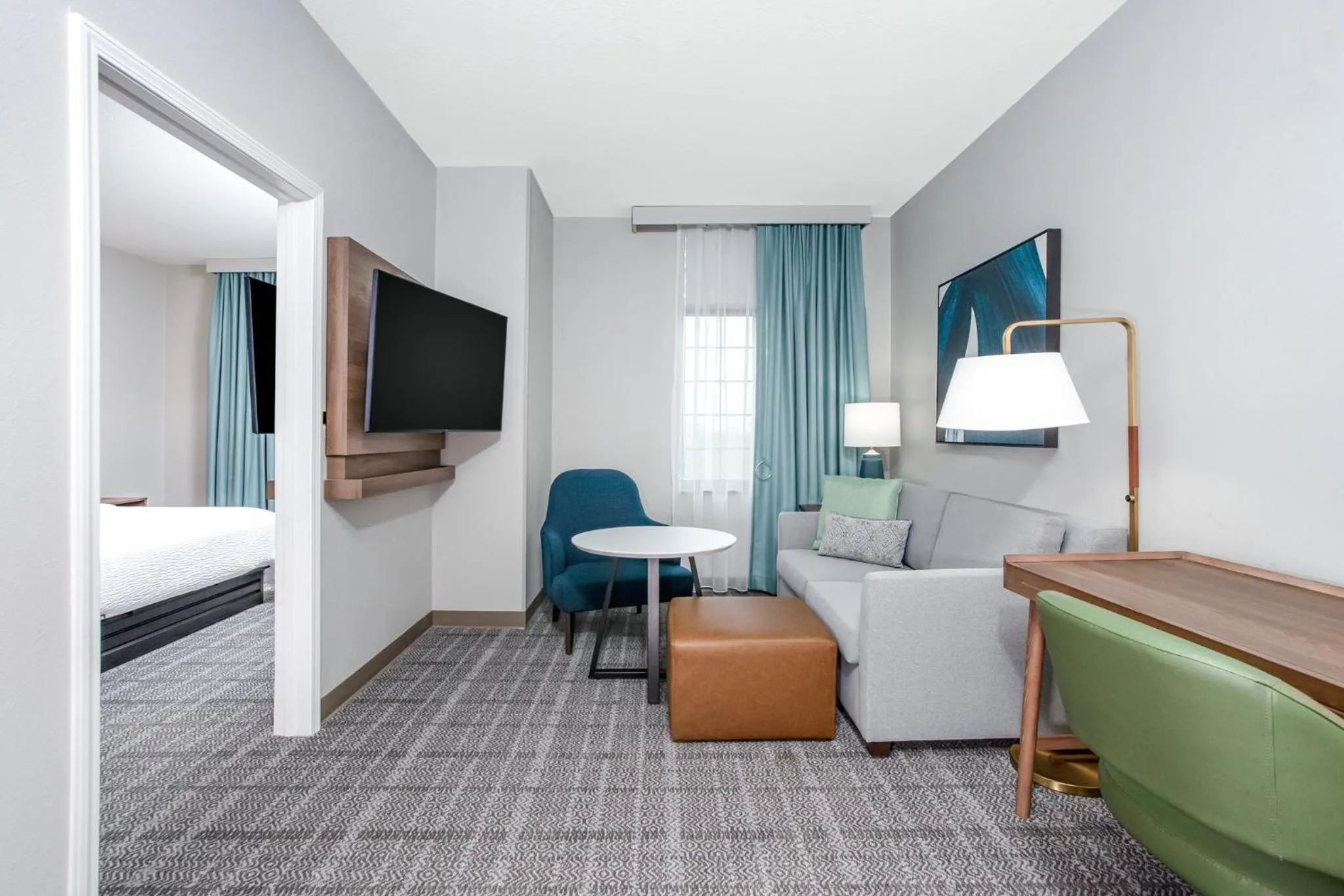 Photo of the whole room, Bed in Staybridge Suites Williamsville Buffalo by IHG