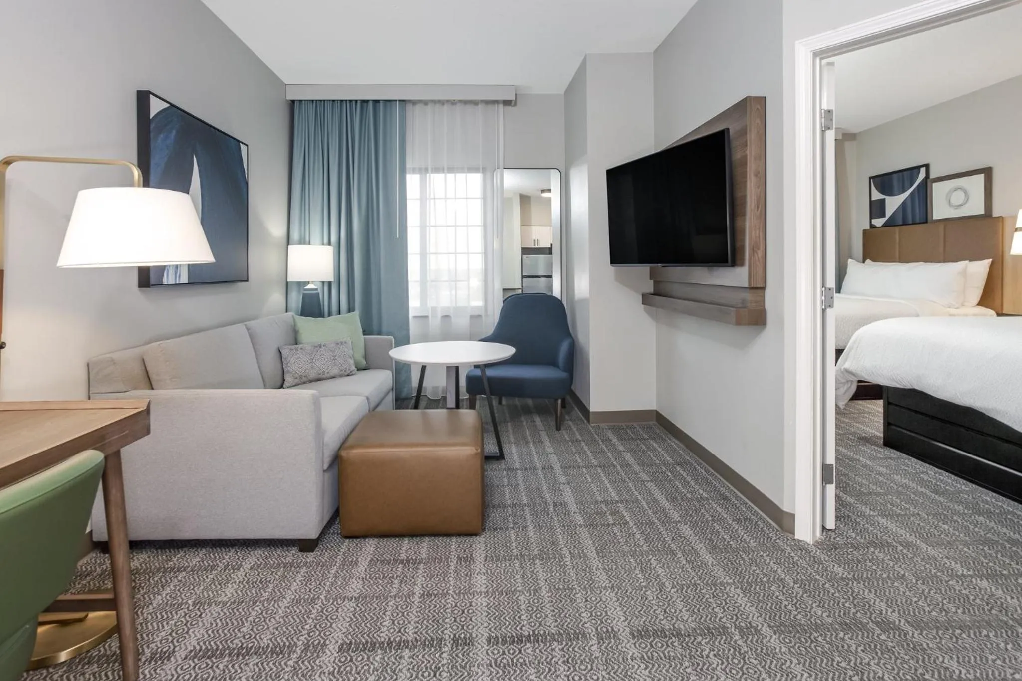 Photo of the whole room, Bed in Staybridge Suites Williamsville Buffalo by IHG