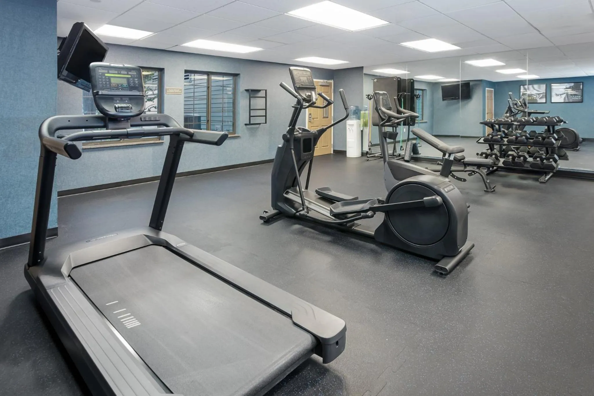 Fitness centre/facilities in Staybridge Suites Williamsville Buffalo by IHG