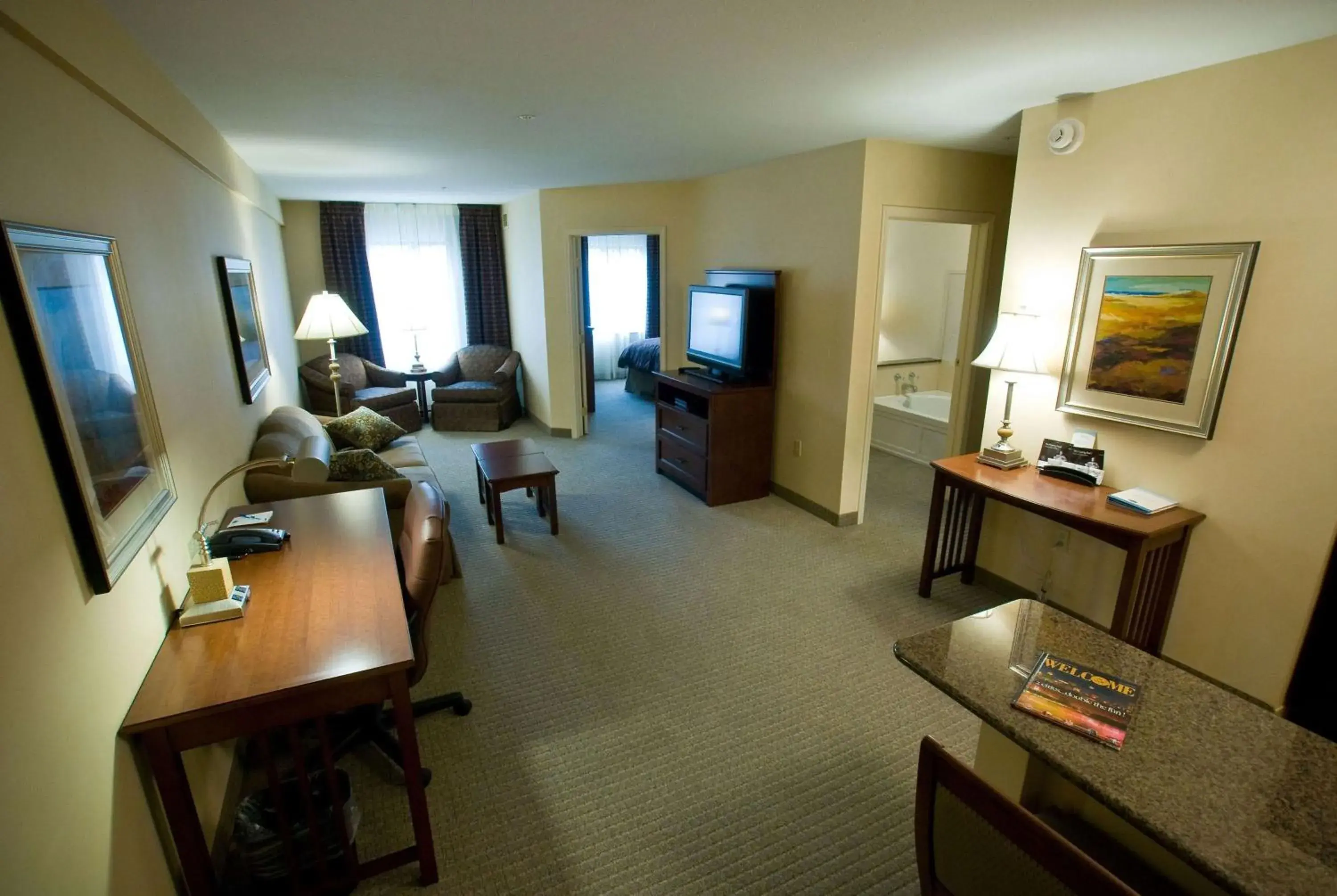 One-Bedroom King Suite - Non-Smoking in Staybridge Suites Williamsville Buffalo by IHG One-Bedroom King Suite - Non-Smoking in Staybridge Suites Williamsville Buffalo by IHG
