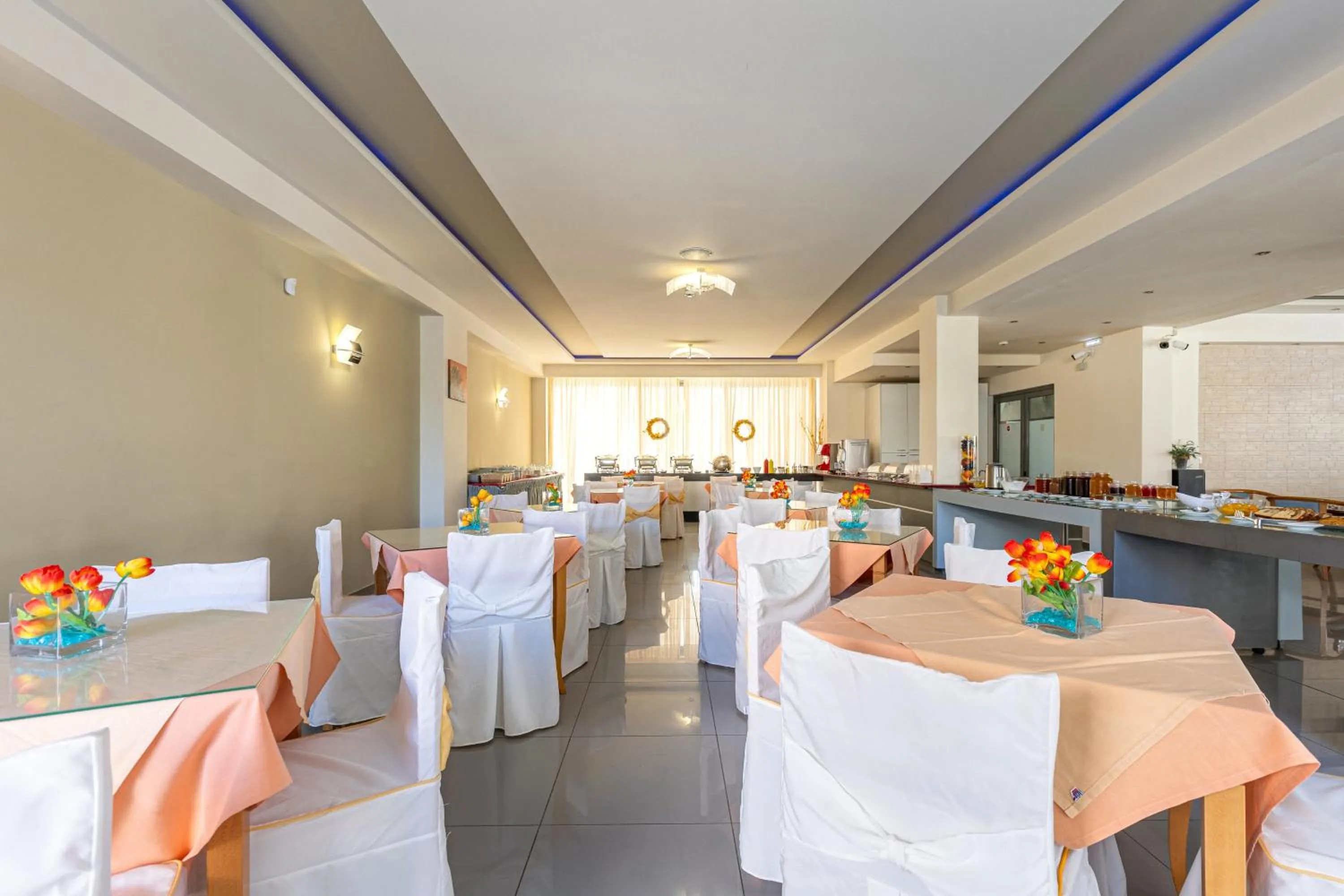 Restaurant/places to eat in Esperia Hotel