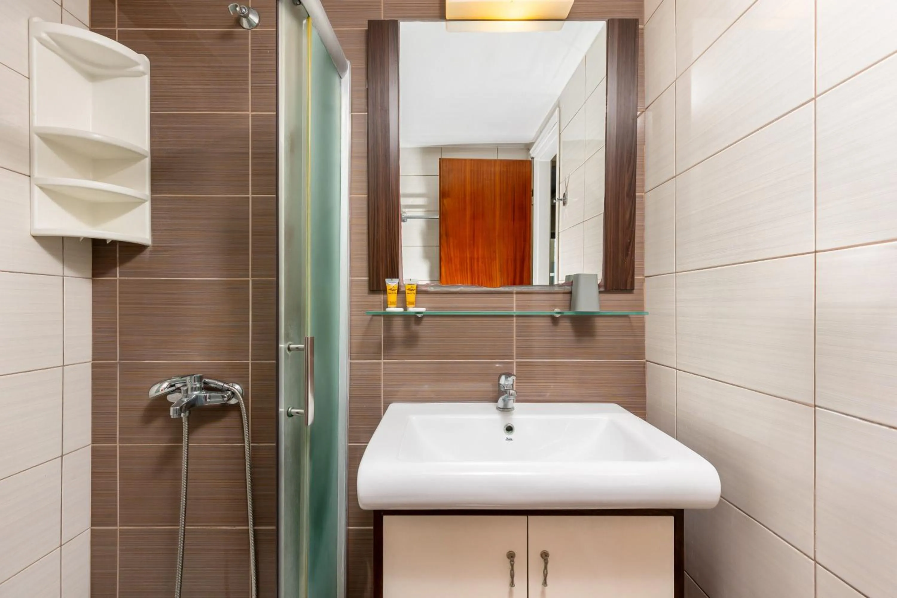 Toilet in Esperia Hotel