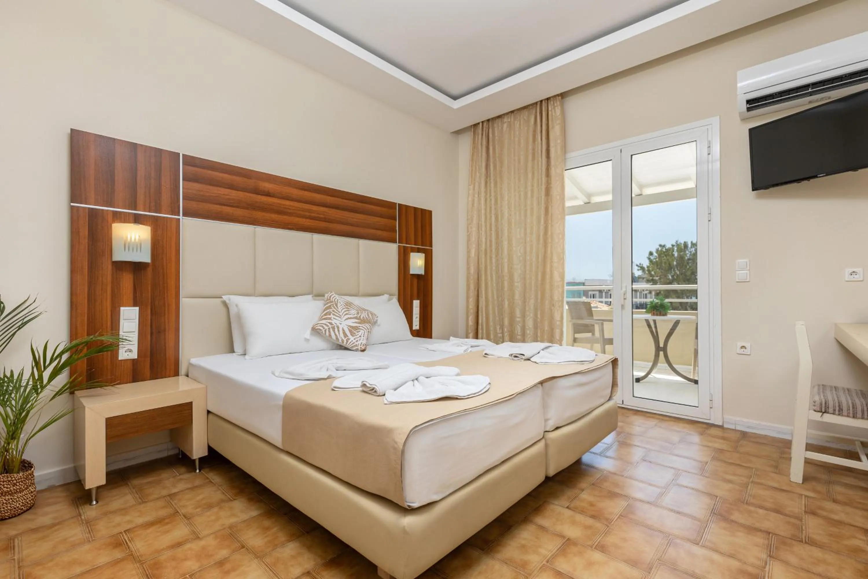 View (from property/room), Bed in Esperia Hotel