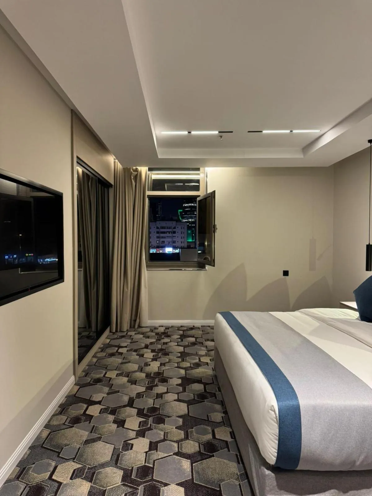 Bedroom, Bed in Continent Al Waha Hotel Riyad