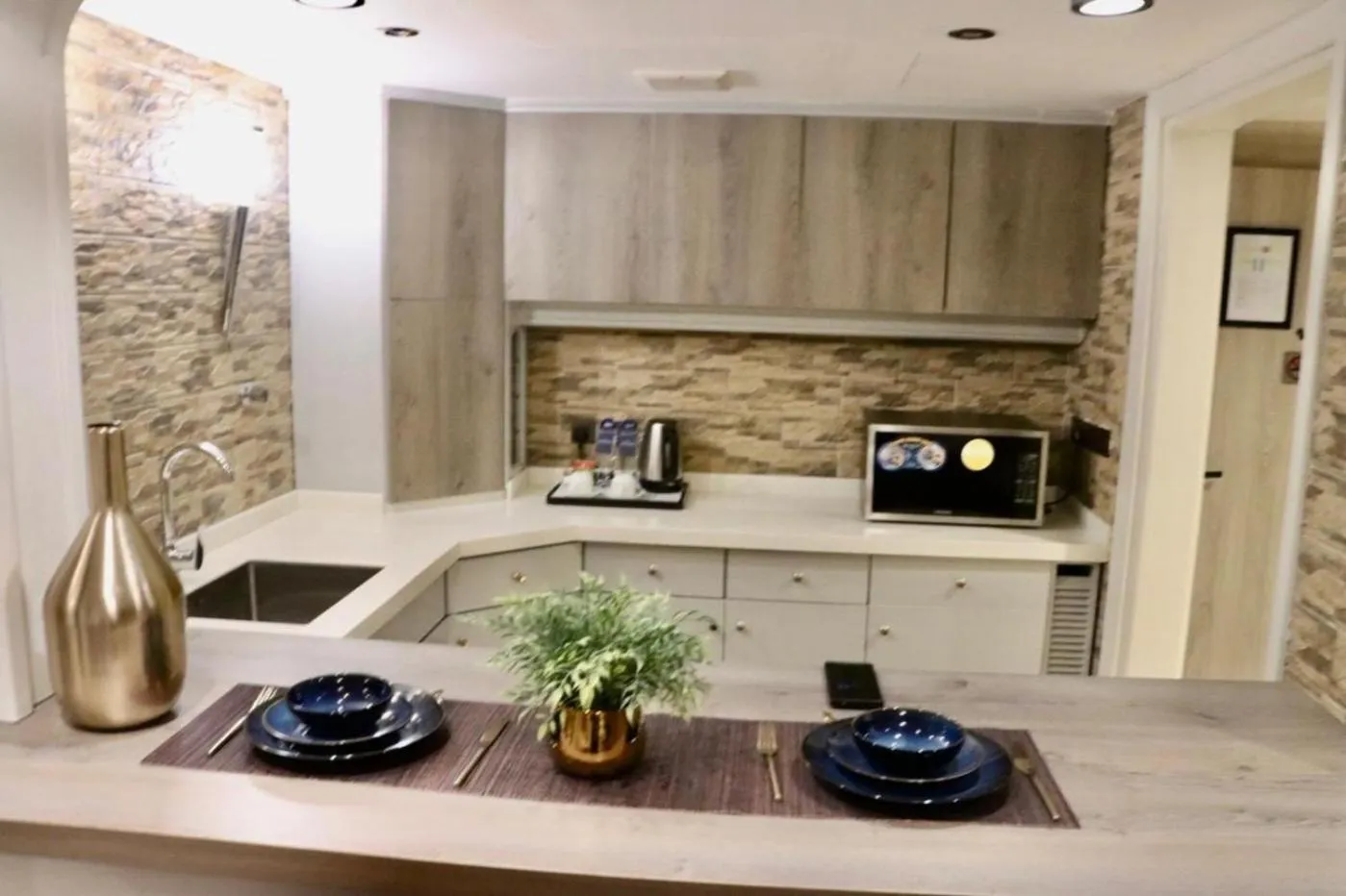 Kitchen or kitchenette in Continent Al Waha Hotel Riyad