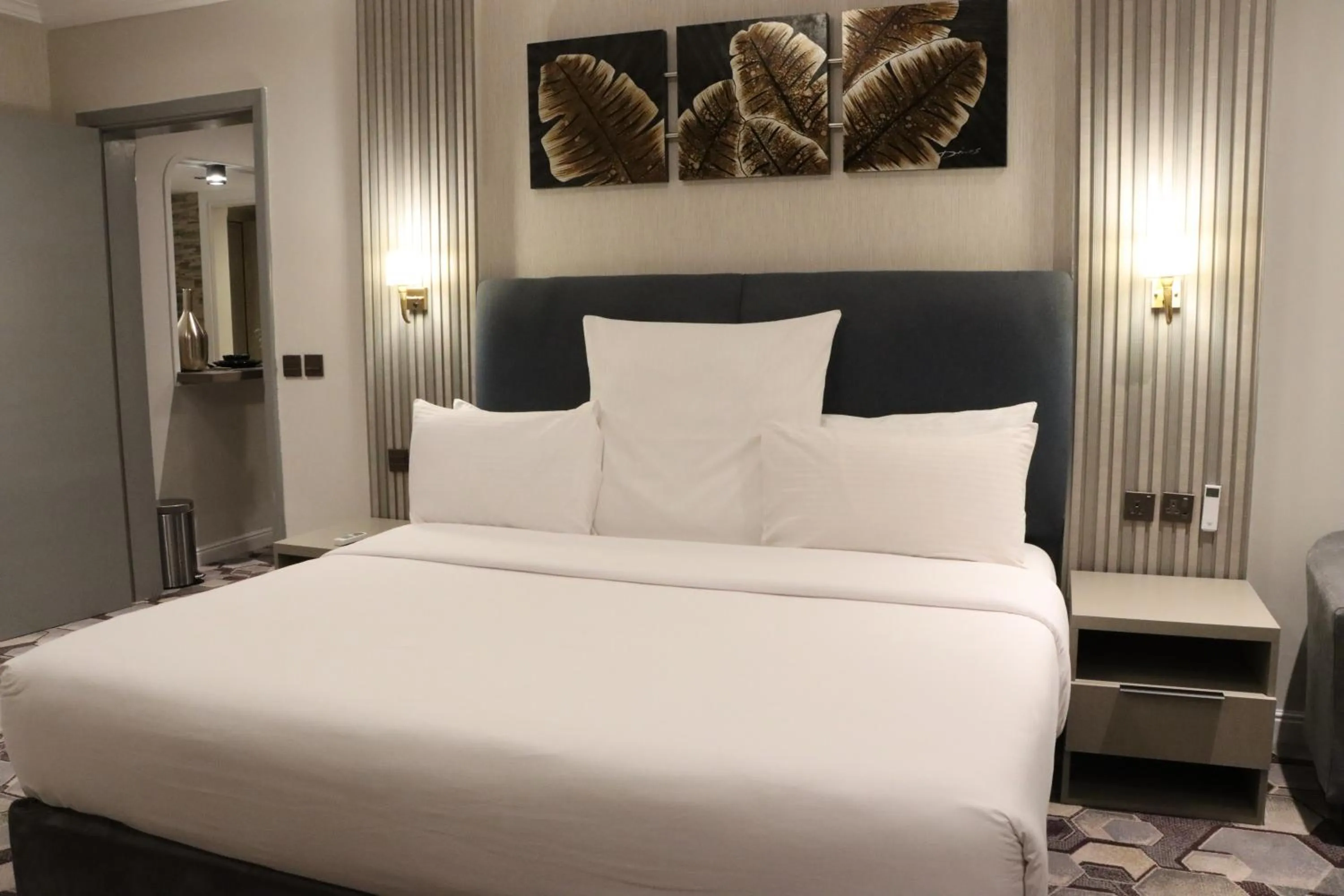 Bed in Continent Al Waha Hotel Riyad