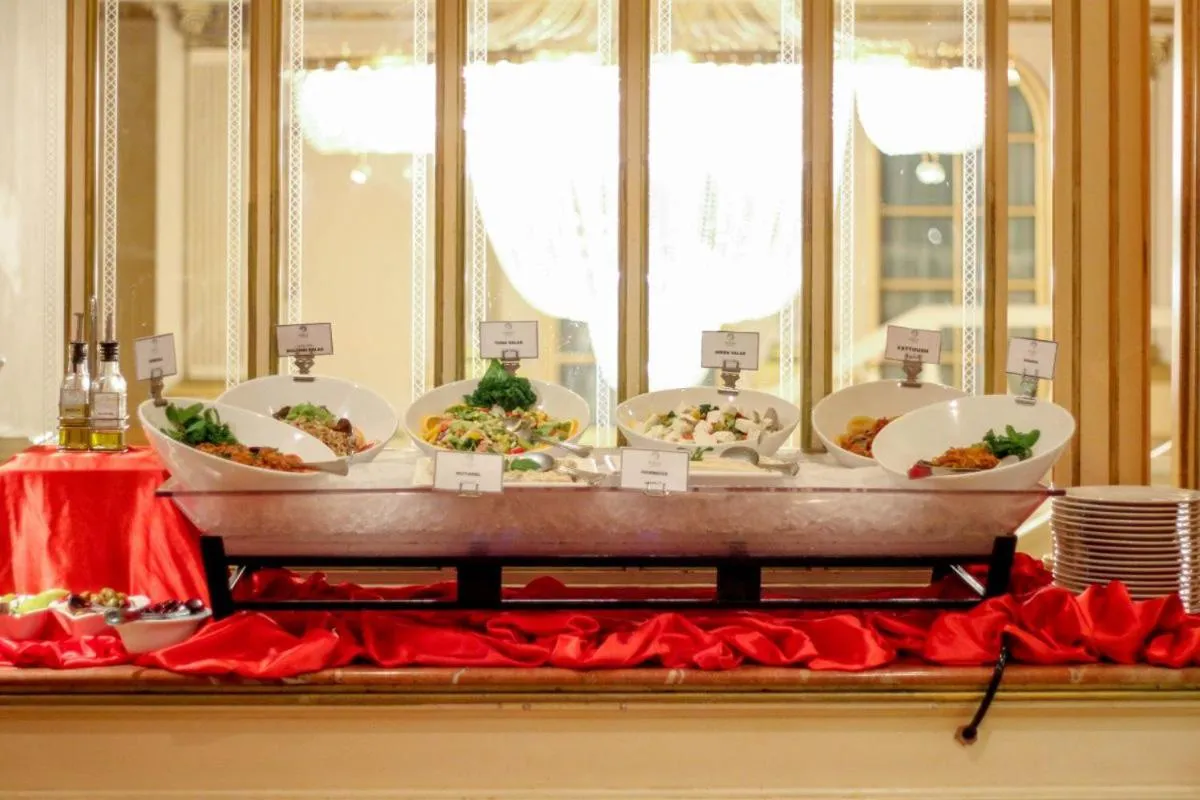 Food in Moscow Hotel