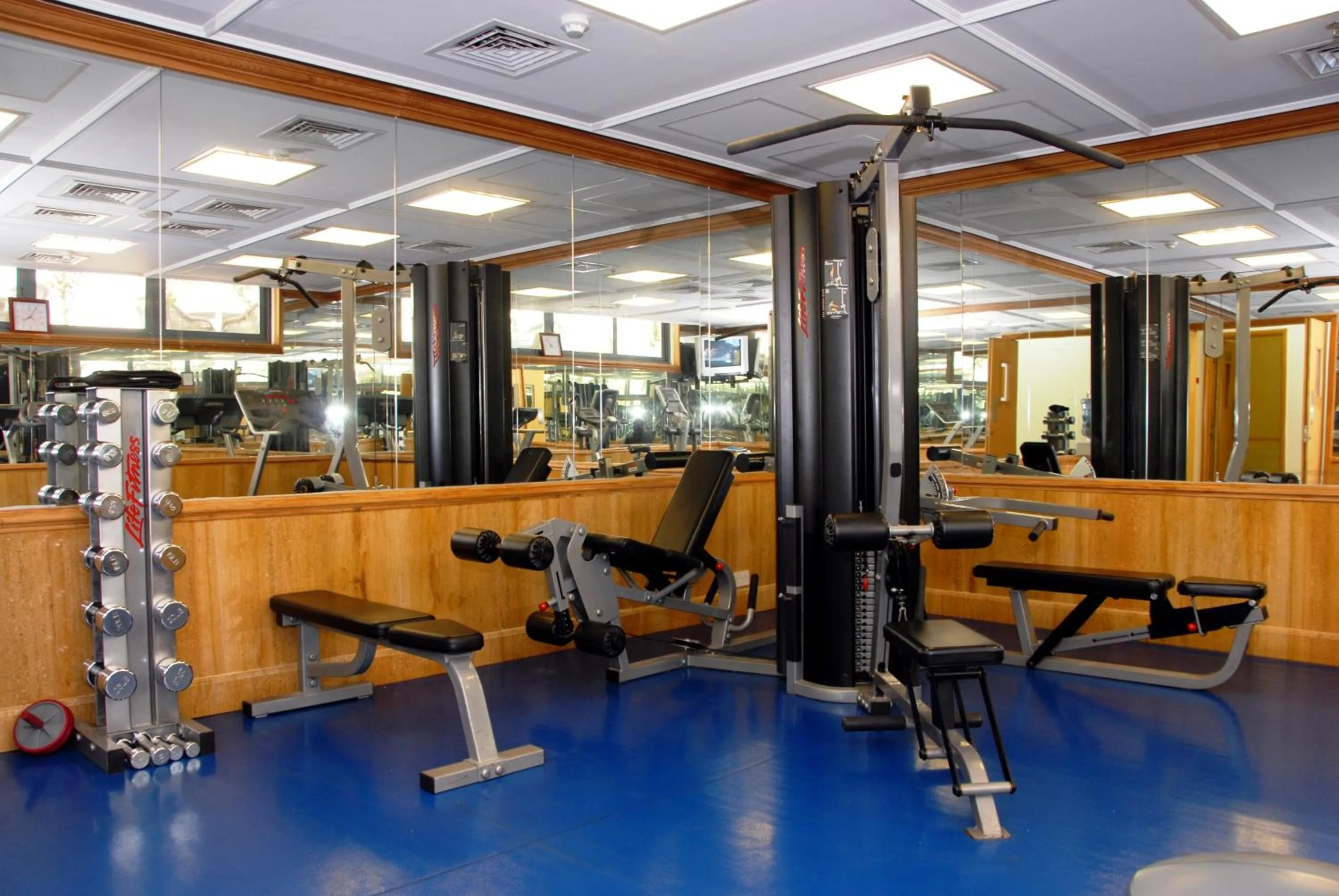 Swimming pool in Moscow Hotel