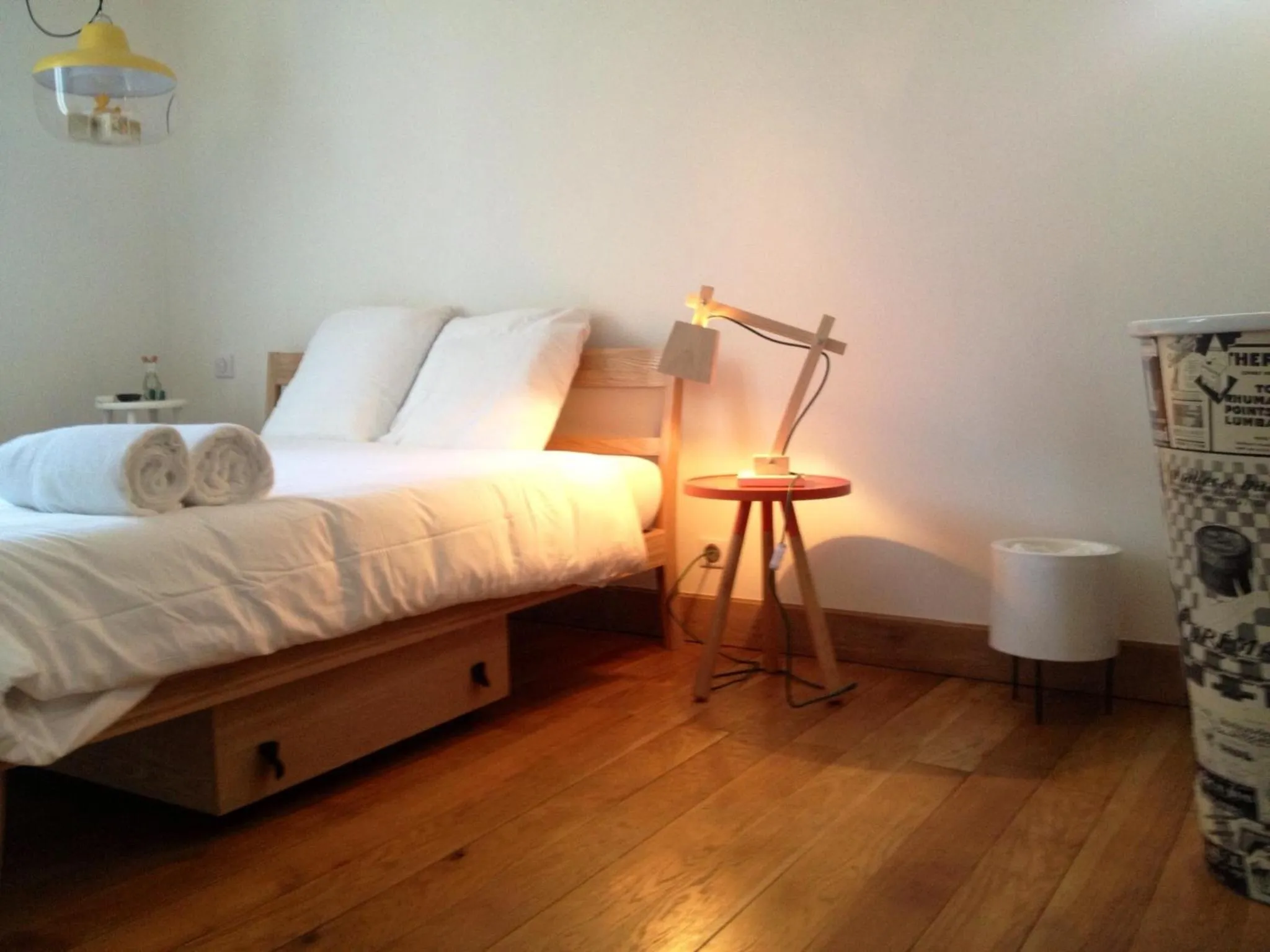 Bed in Hôtel de la Pinède