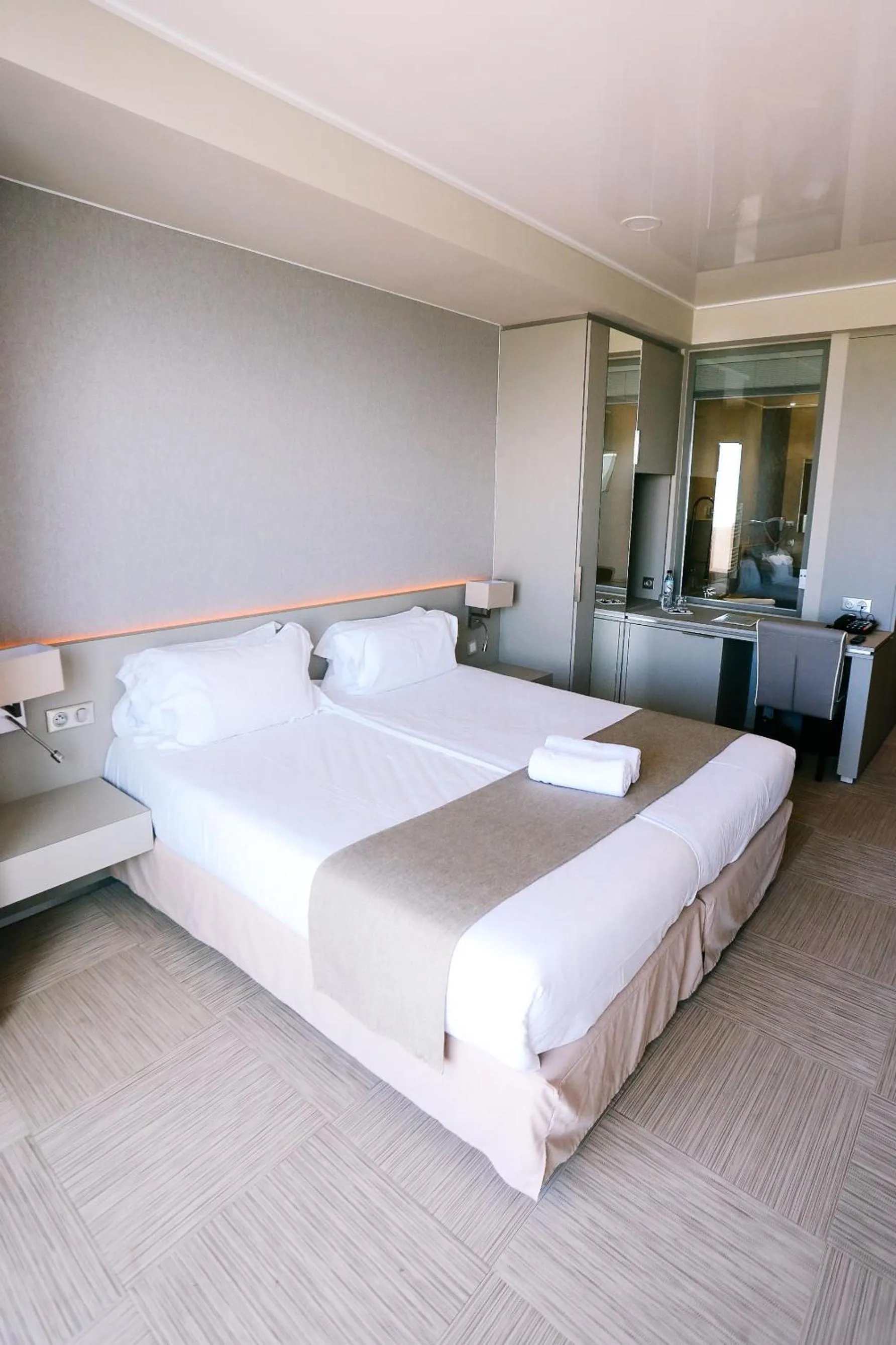 Photo of the whole room, Bed in Hôtel Cala di Sole