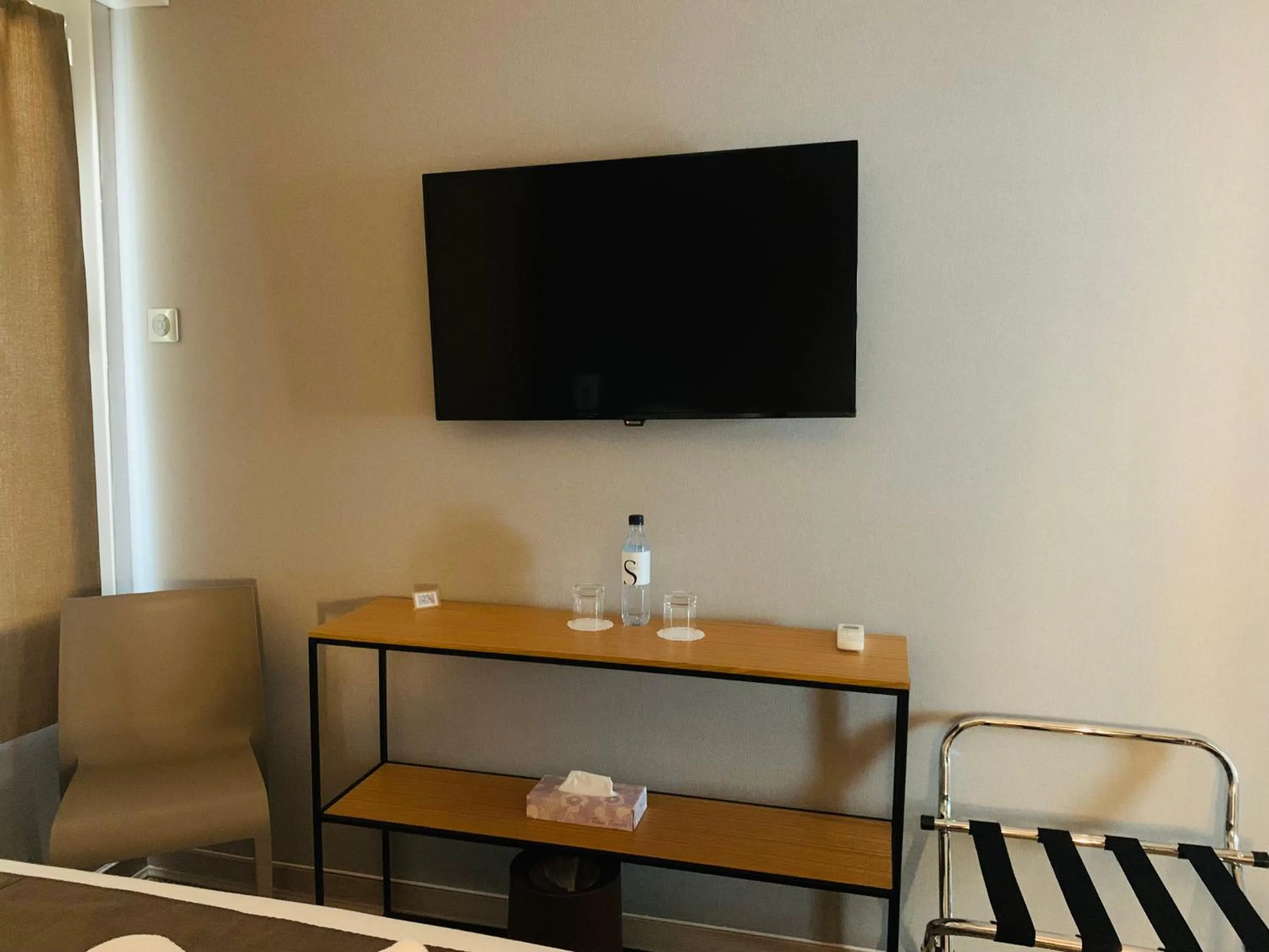 TV and multimedia in Hôtel Cala di Sole