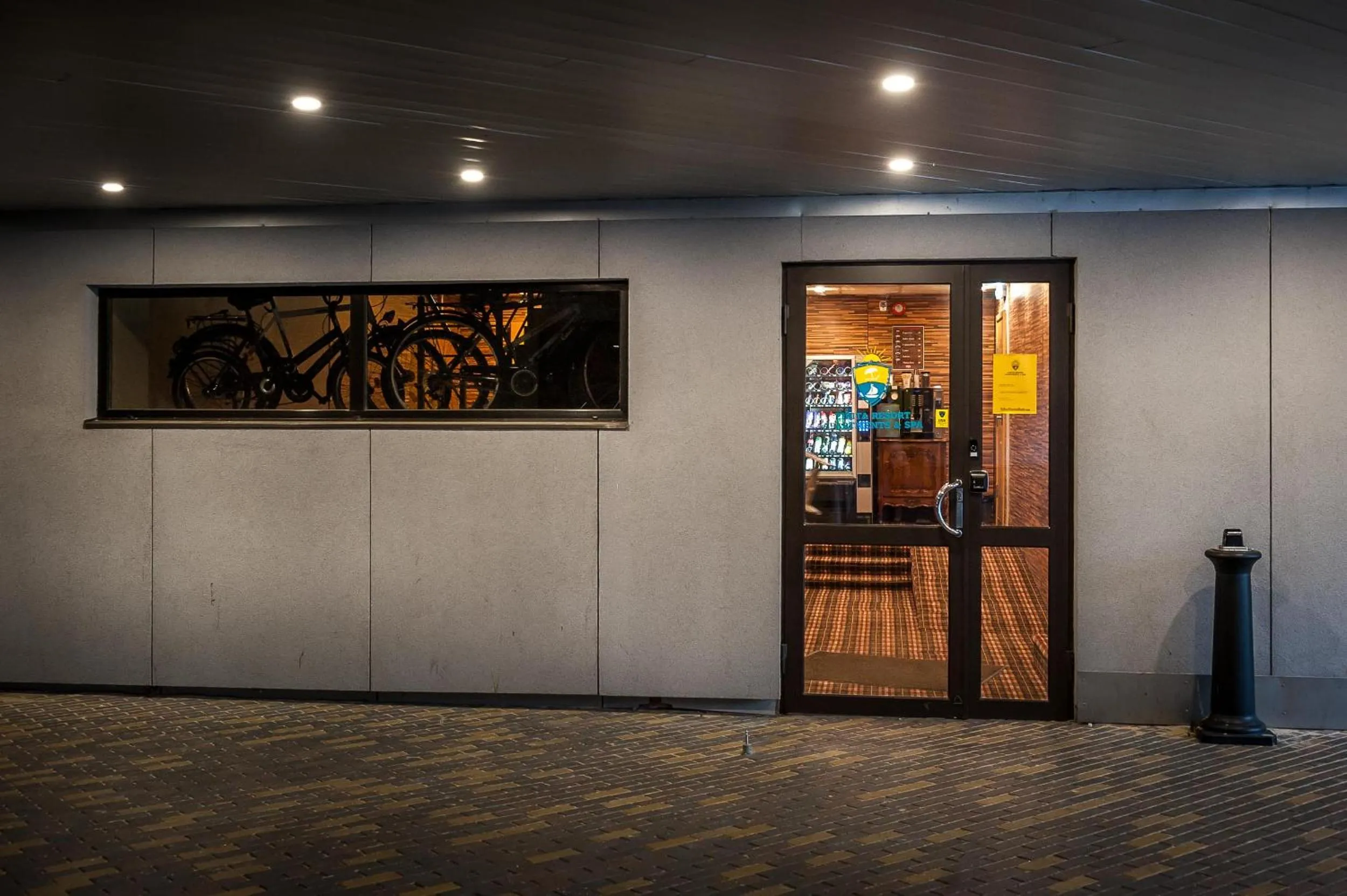 Restaurant/places to eat in Pirita Beach Apartments & SPA