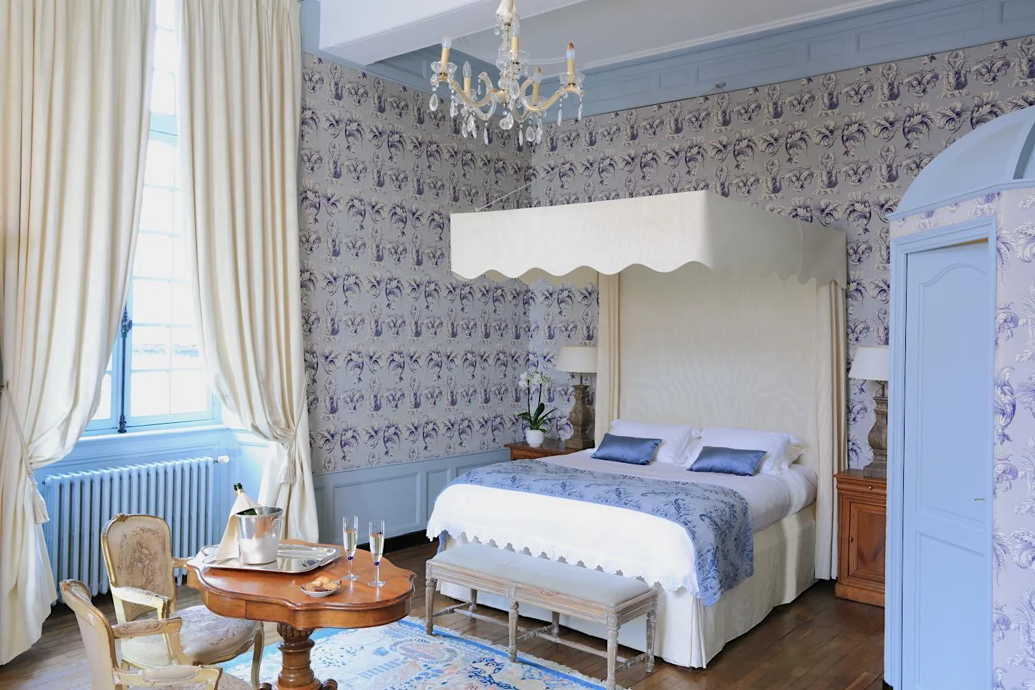 Photo of the whole room, Bed in Château de La Ballue - Teritoria