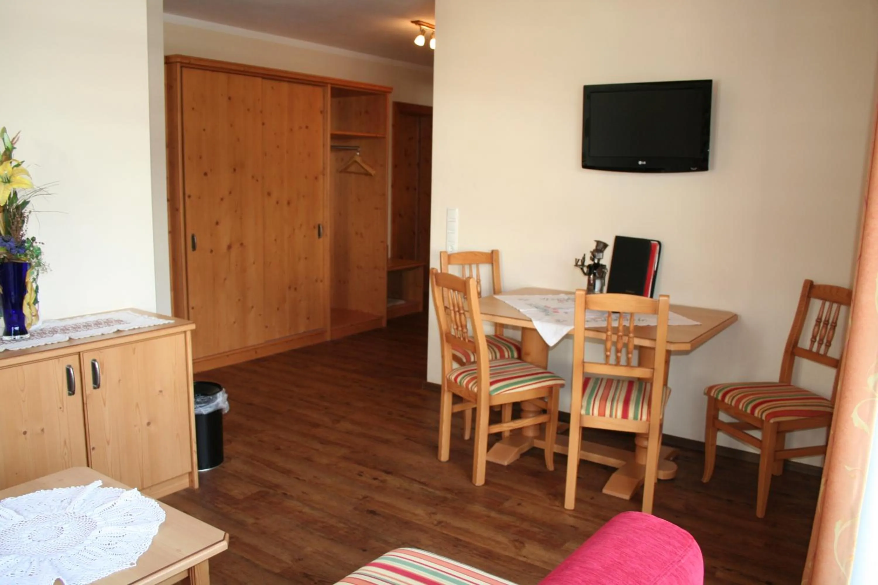 Dining area in Hotel Gasthof Schweizerhaus