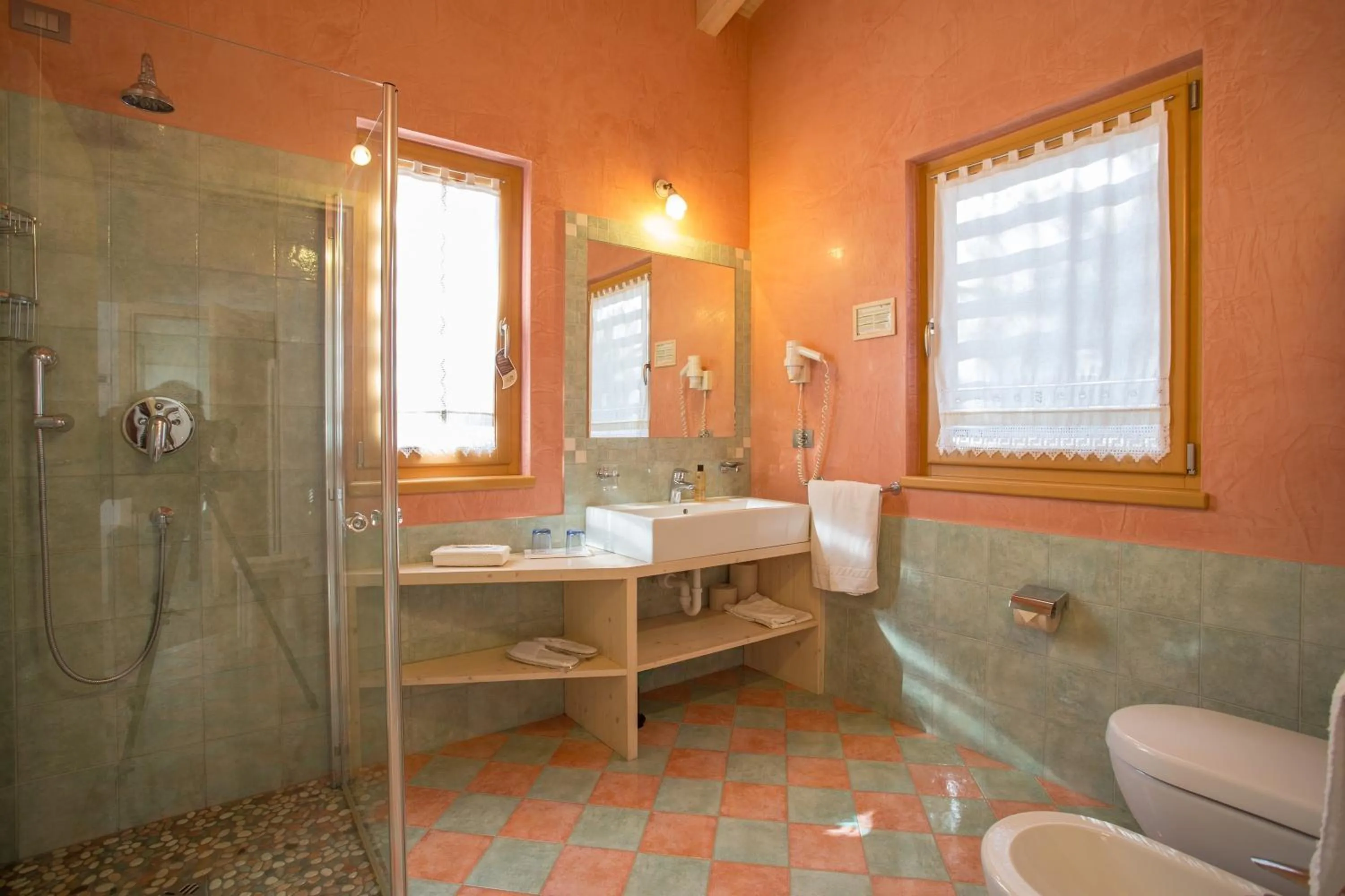 Bathroom in Castelir Suite Hotel