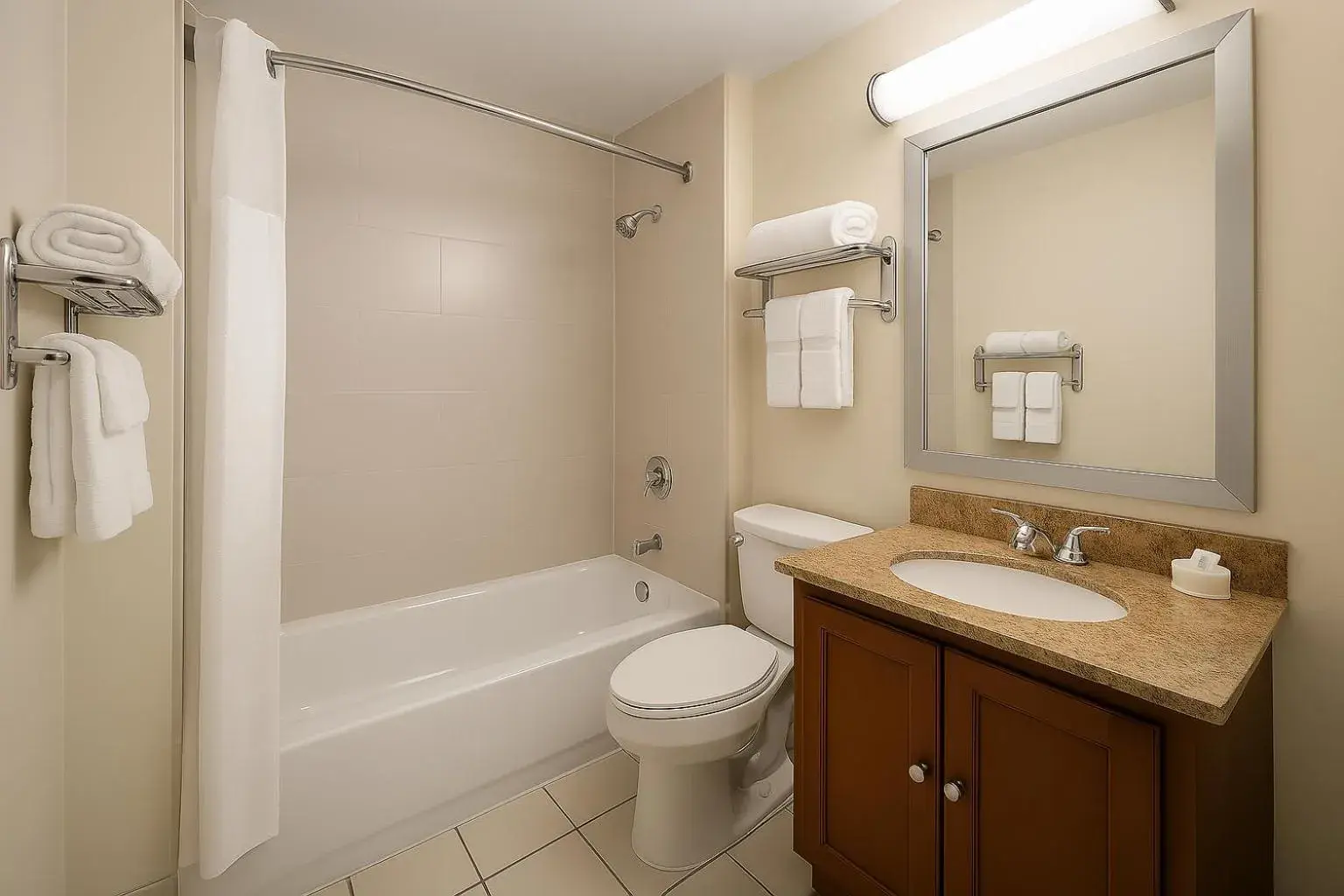 Standard Queen Room with Pool View in Holiday Inn Port St. Lucie by IHG Standard Queen Room with Pool View in Holiday Inn Port St. Lucie by IHG