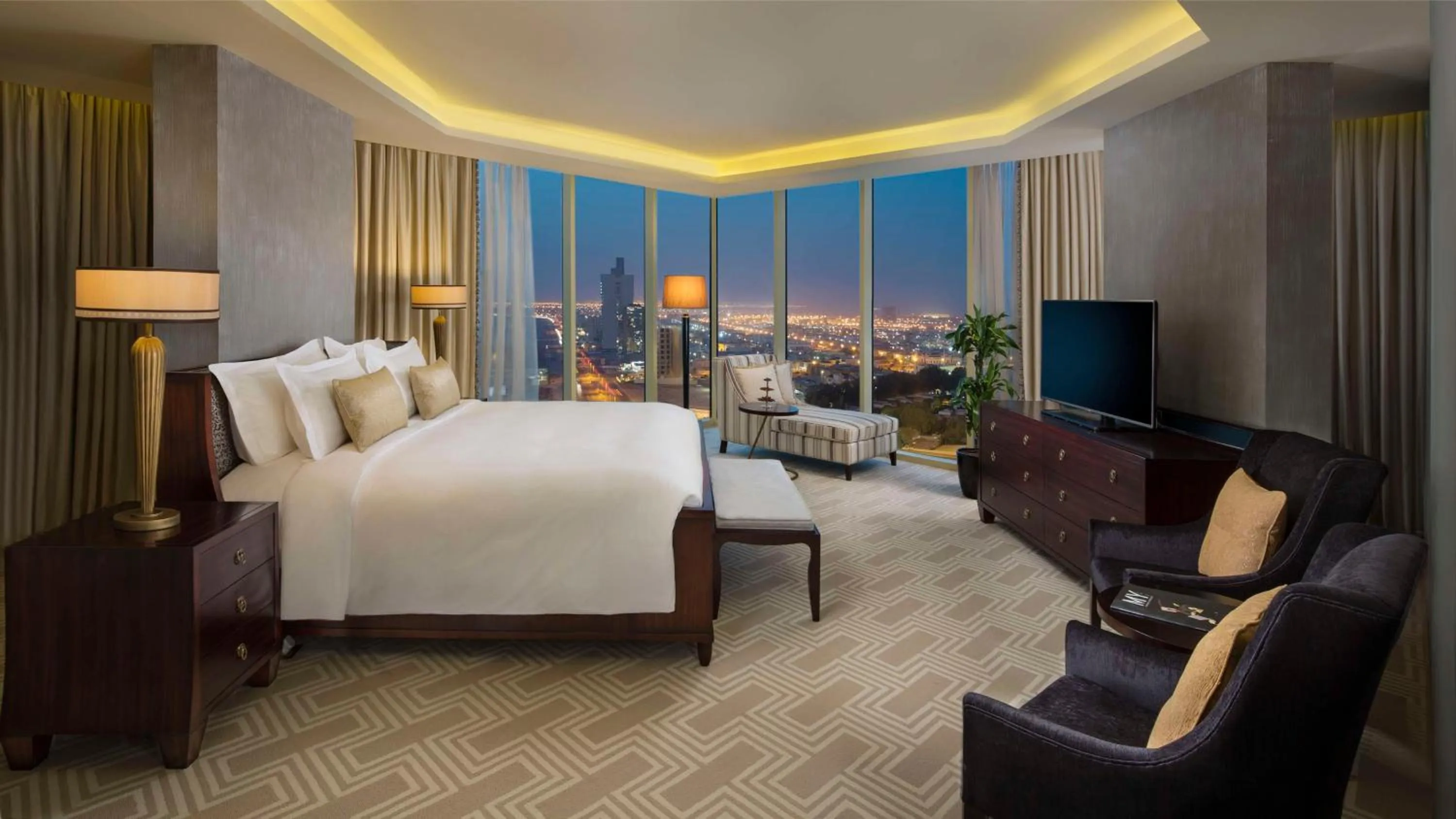 Bedroom, Bed in Kempinski Al Othman Hotel Al Khobar