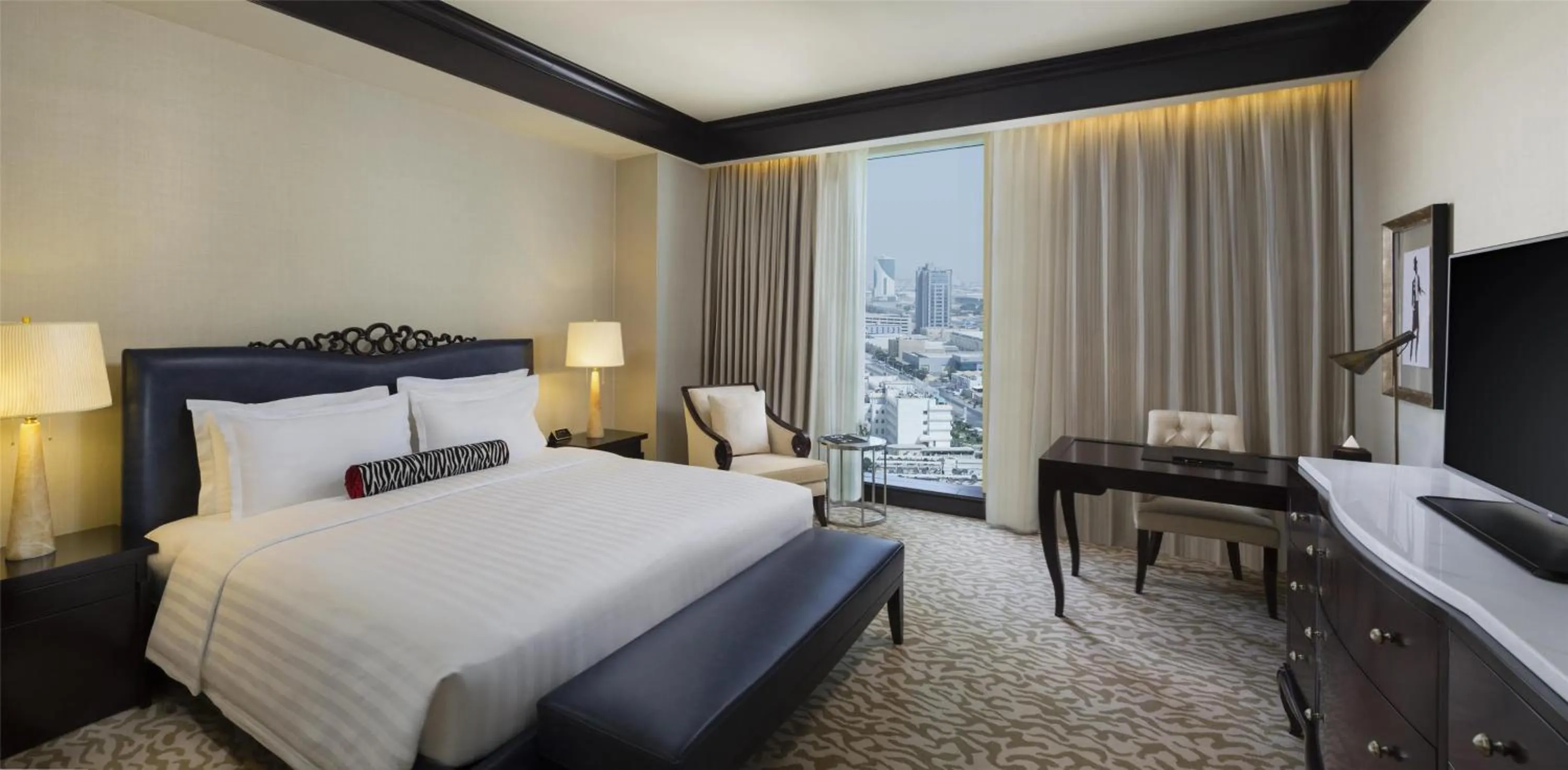 Bedroom, Bed in Kempinski Al Othman Hotel Al Khobar