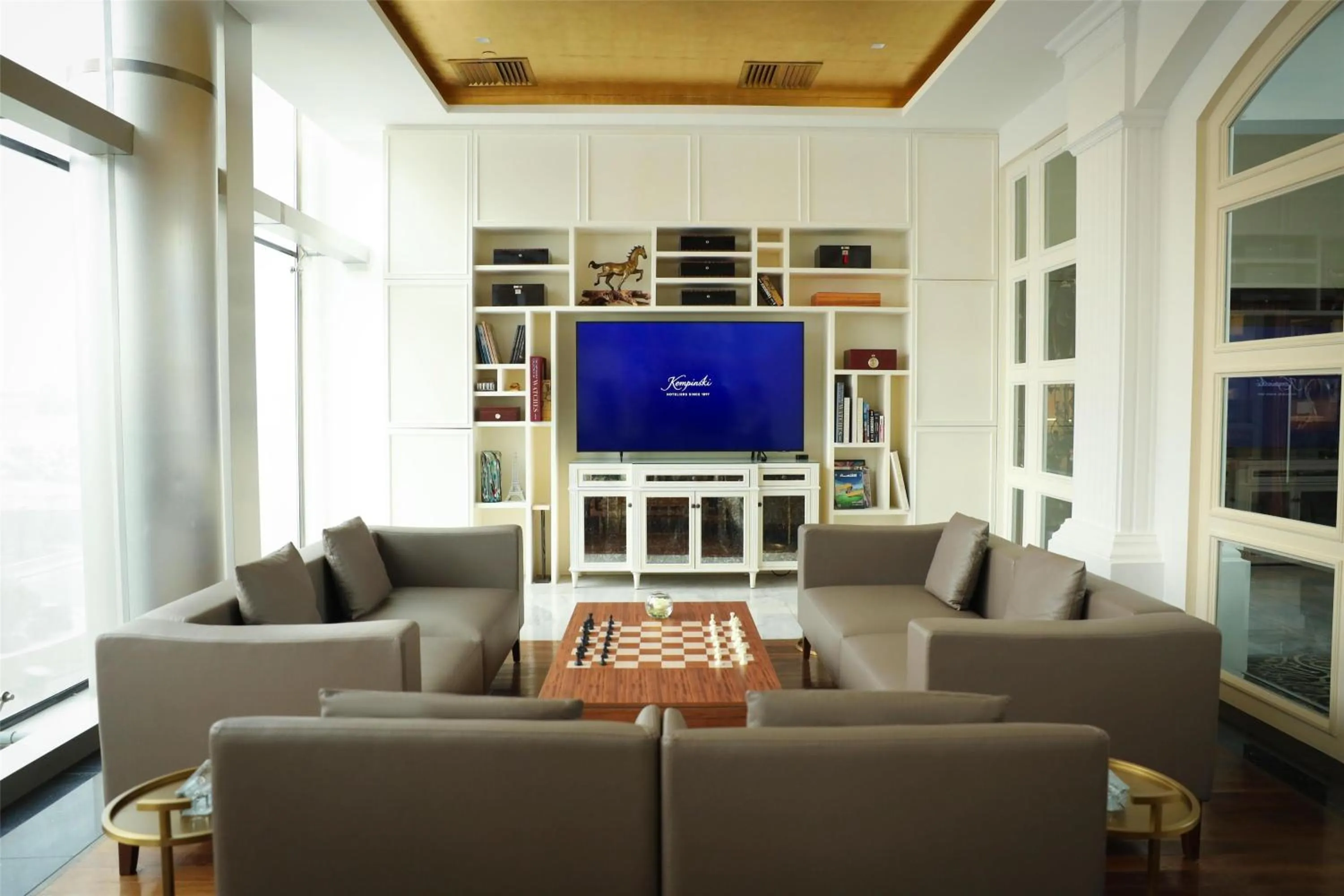 Lounge or bar in Kempinski Al Othman Hotel Al Khobar