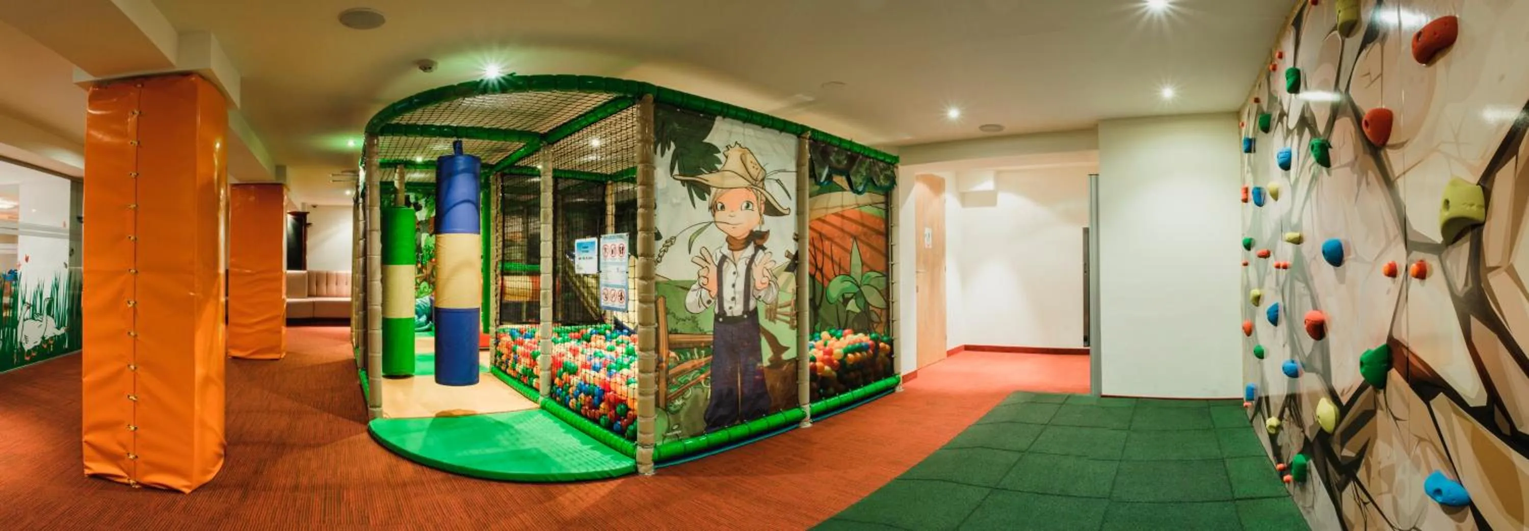 children in Hotel Schwarzer Adler - Sport & Spa