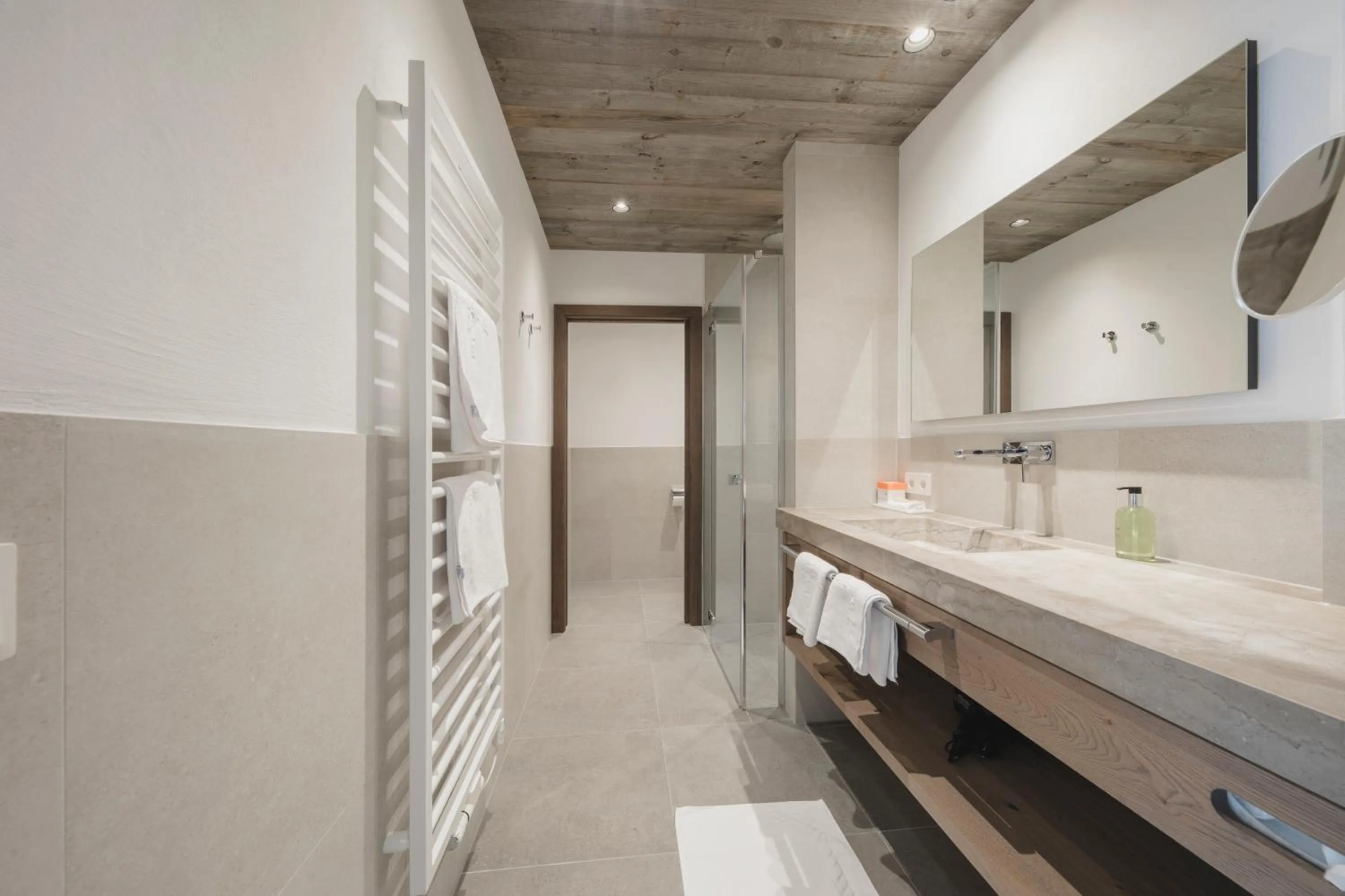 Bathroom in Hotel Schwarzer Adler - Sport & Spa