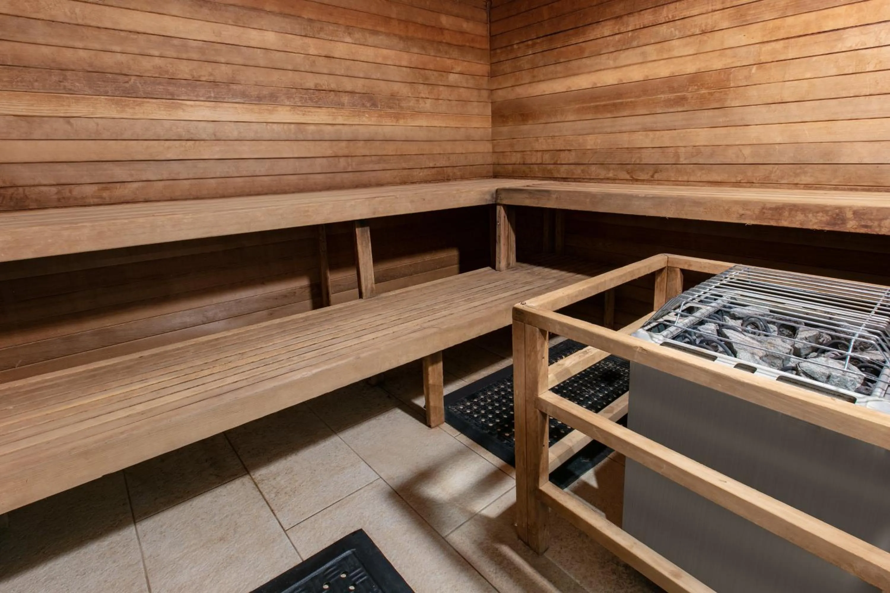 Lobby or reception in Holiday Inn Express Hotel & Suites Seaside Convention Center by IHG