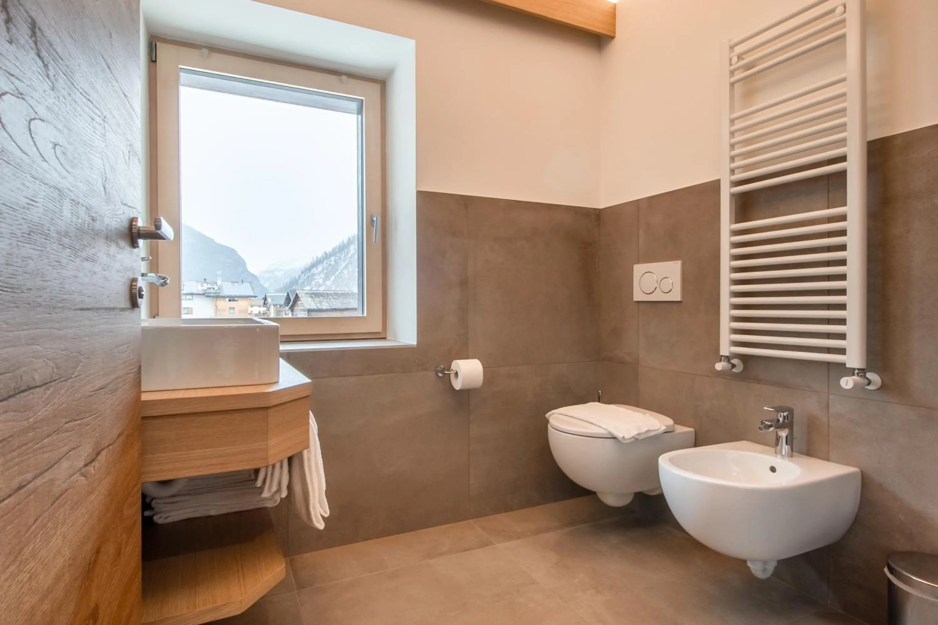 Toilet in Residence Nevegall