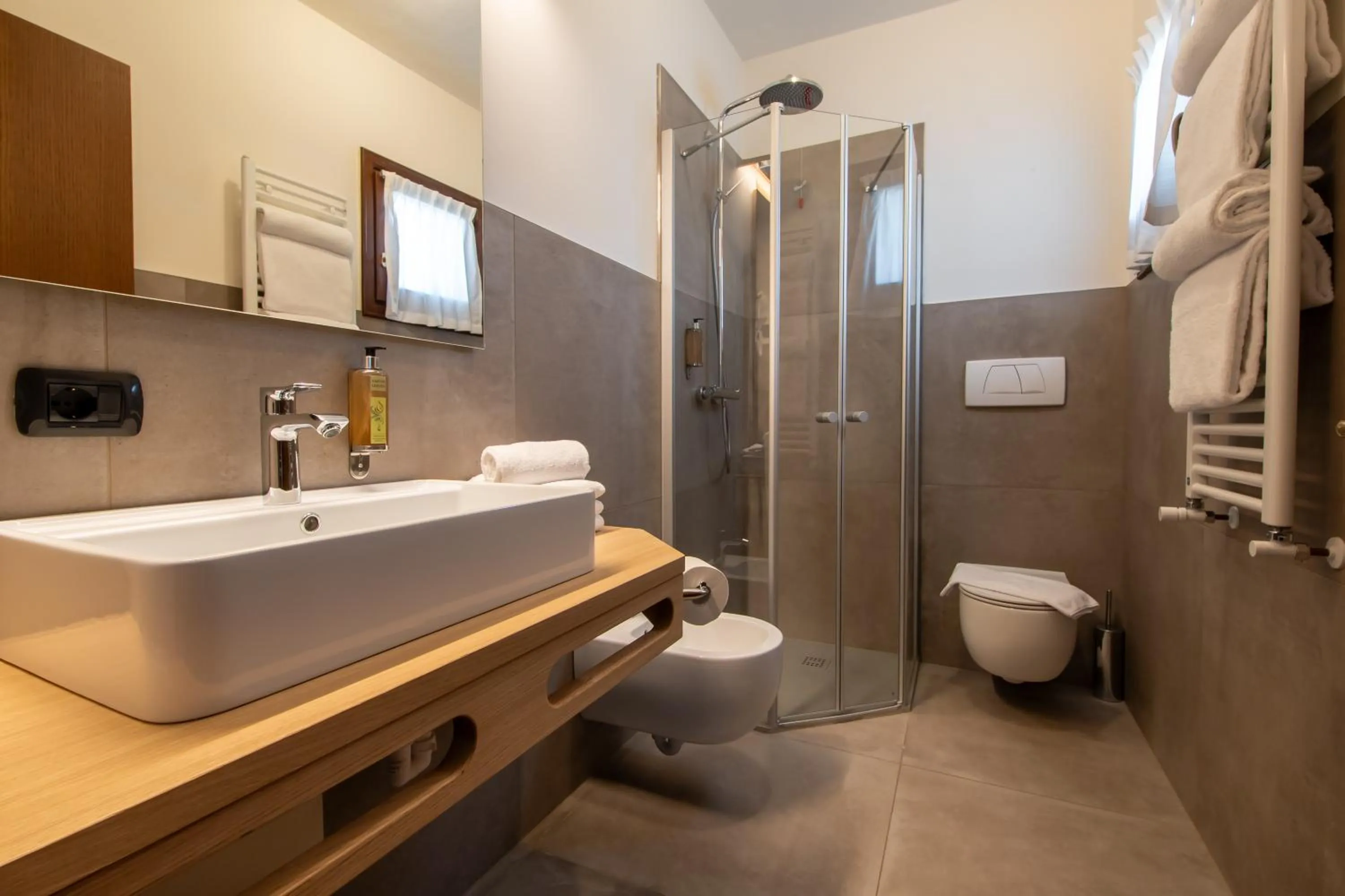 Shower in Residence Nevegall