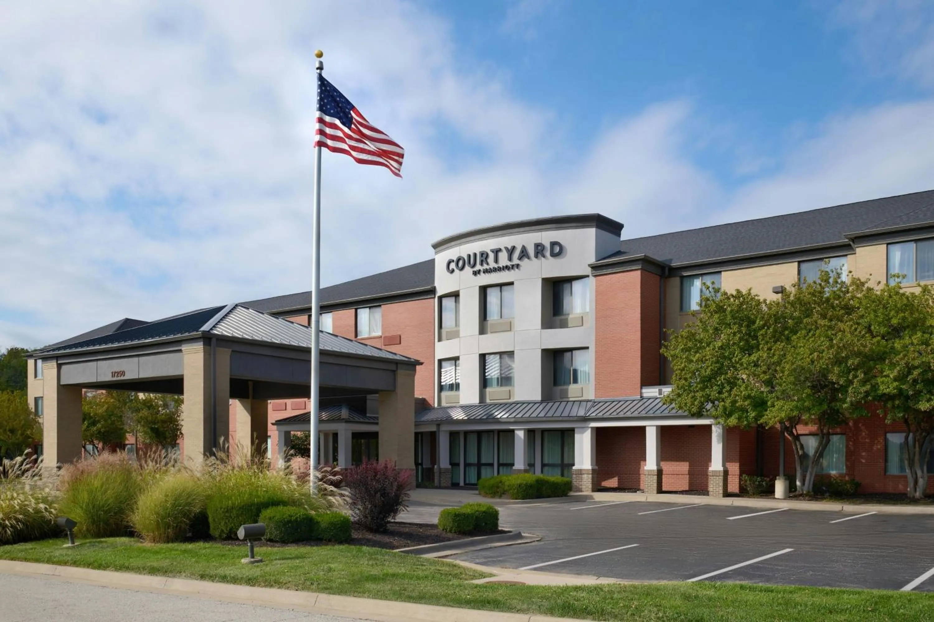 Property building in Courtyard by Marriott Kansas City Shawnee