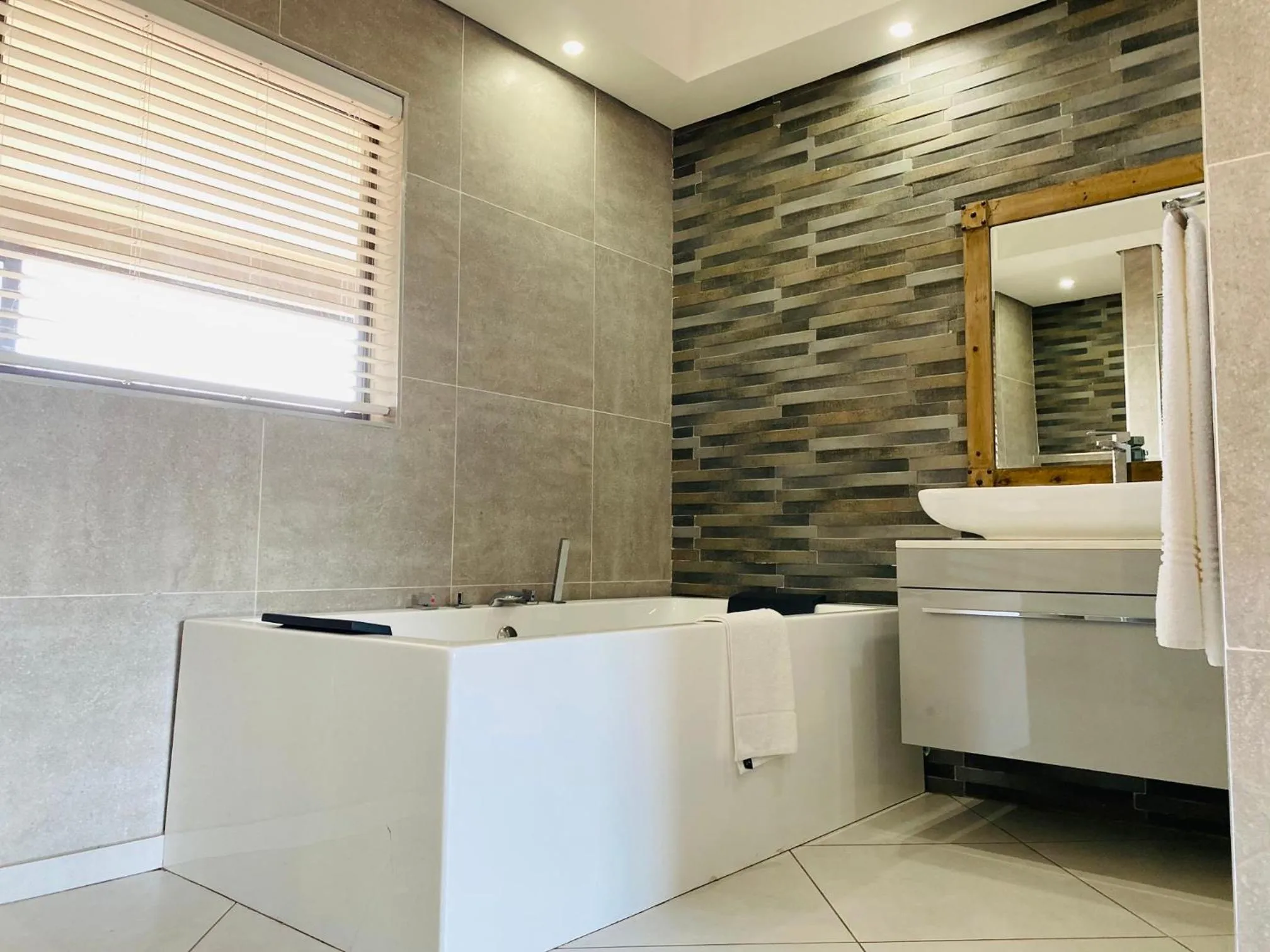 Bathroom in Nelspruit Lodge