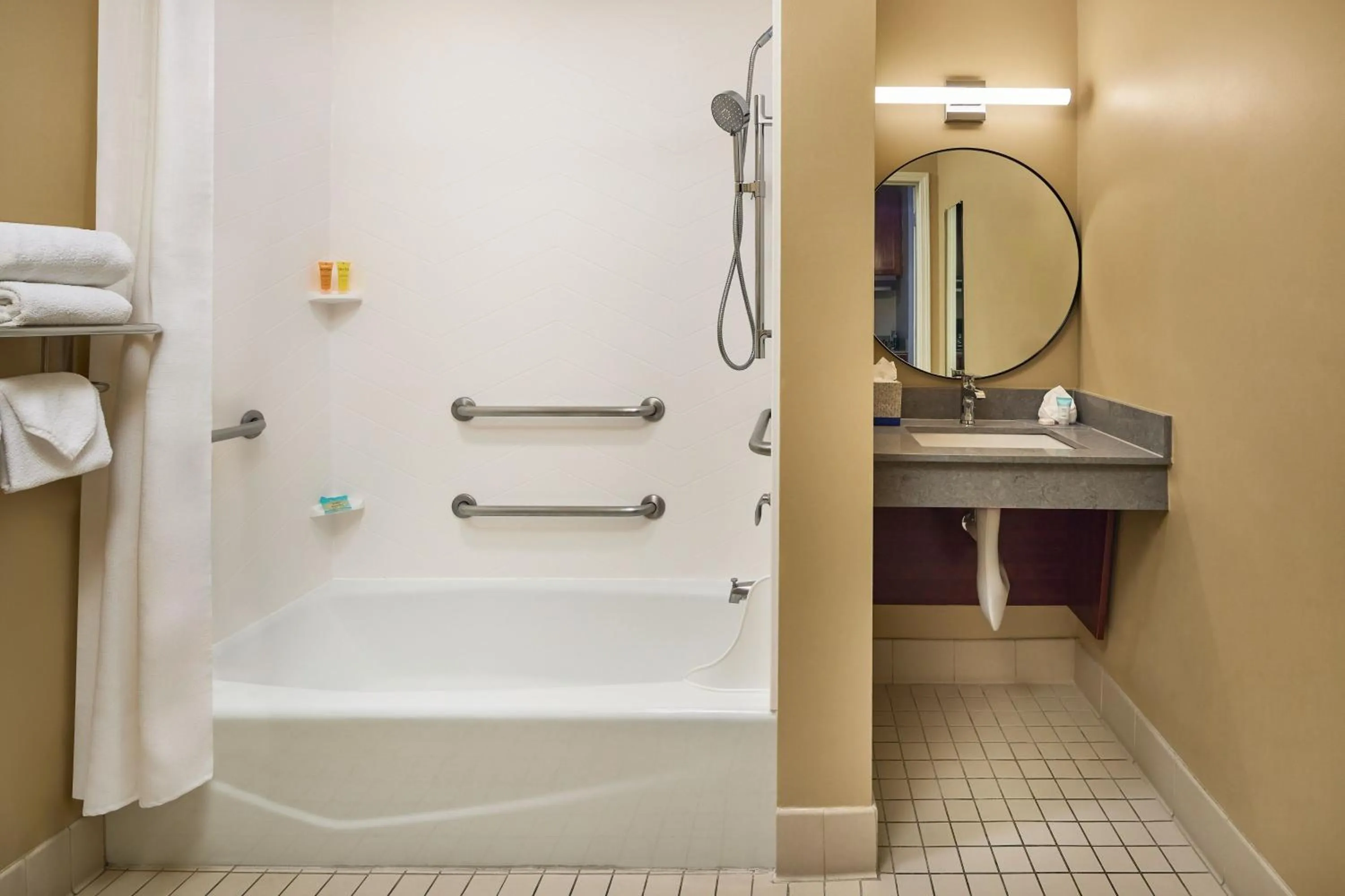 Bathroom in TownePlace Suites by Marriott Colorado Springs South